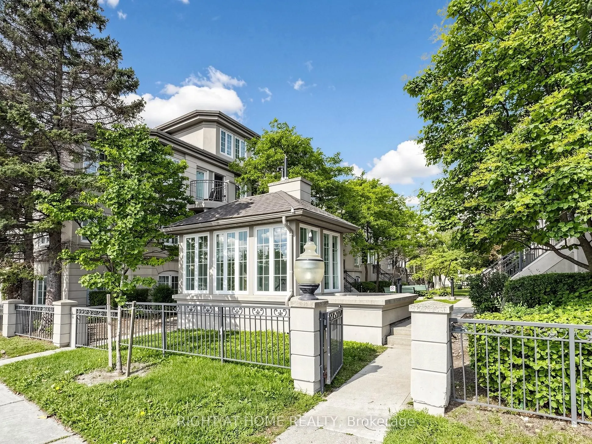 108 Finch Avenue W #A50