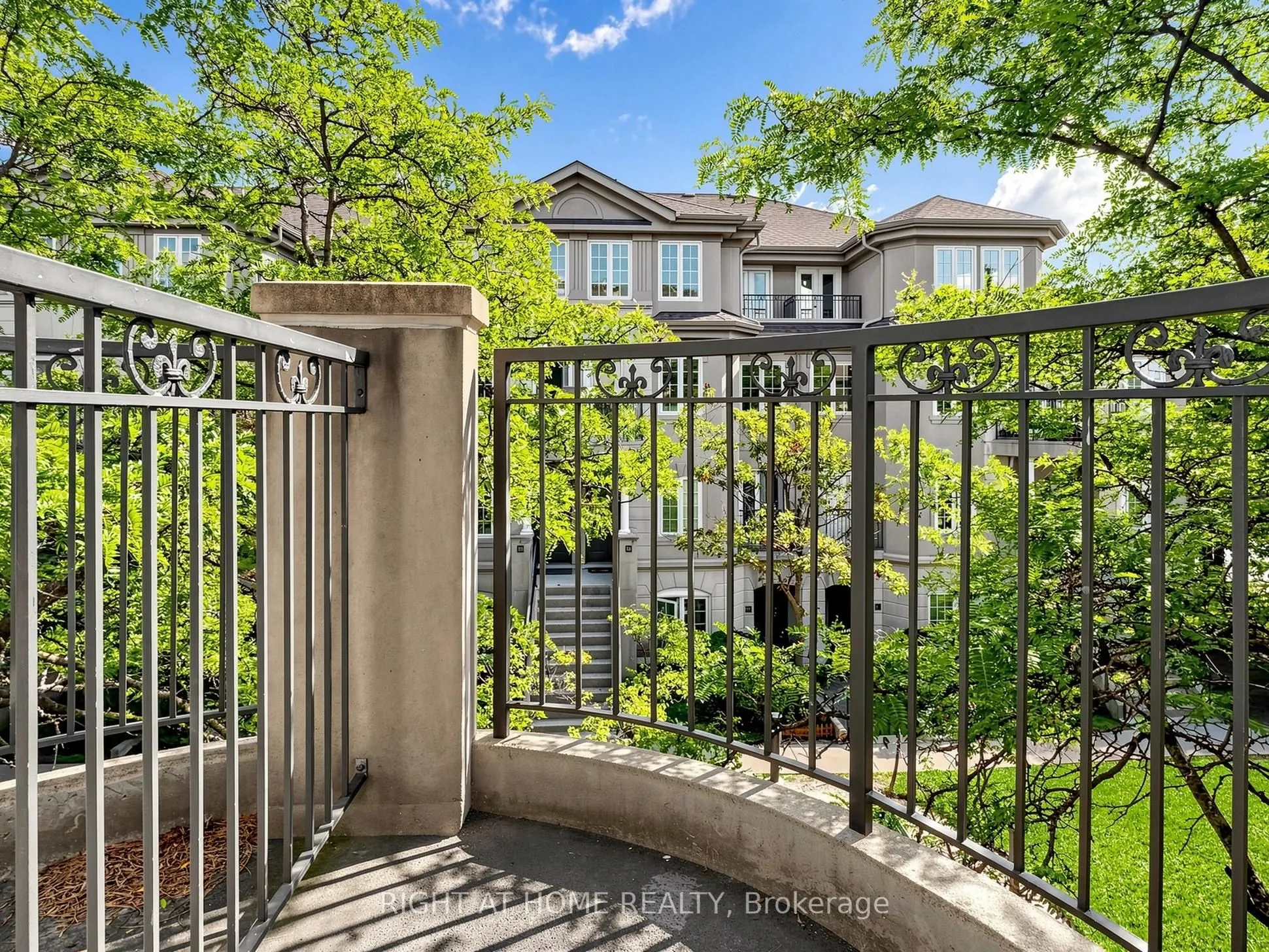 108 Finch Avenue W #A50