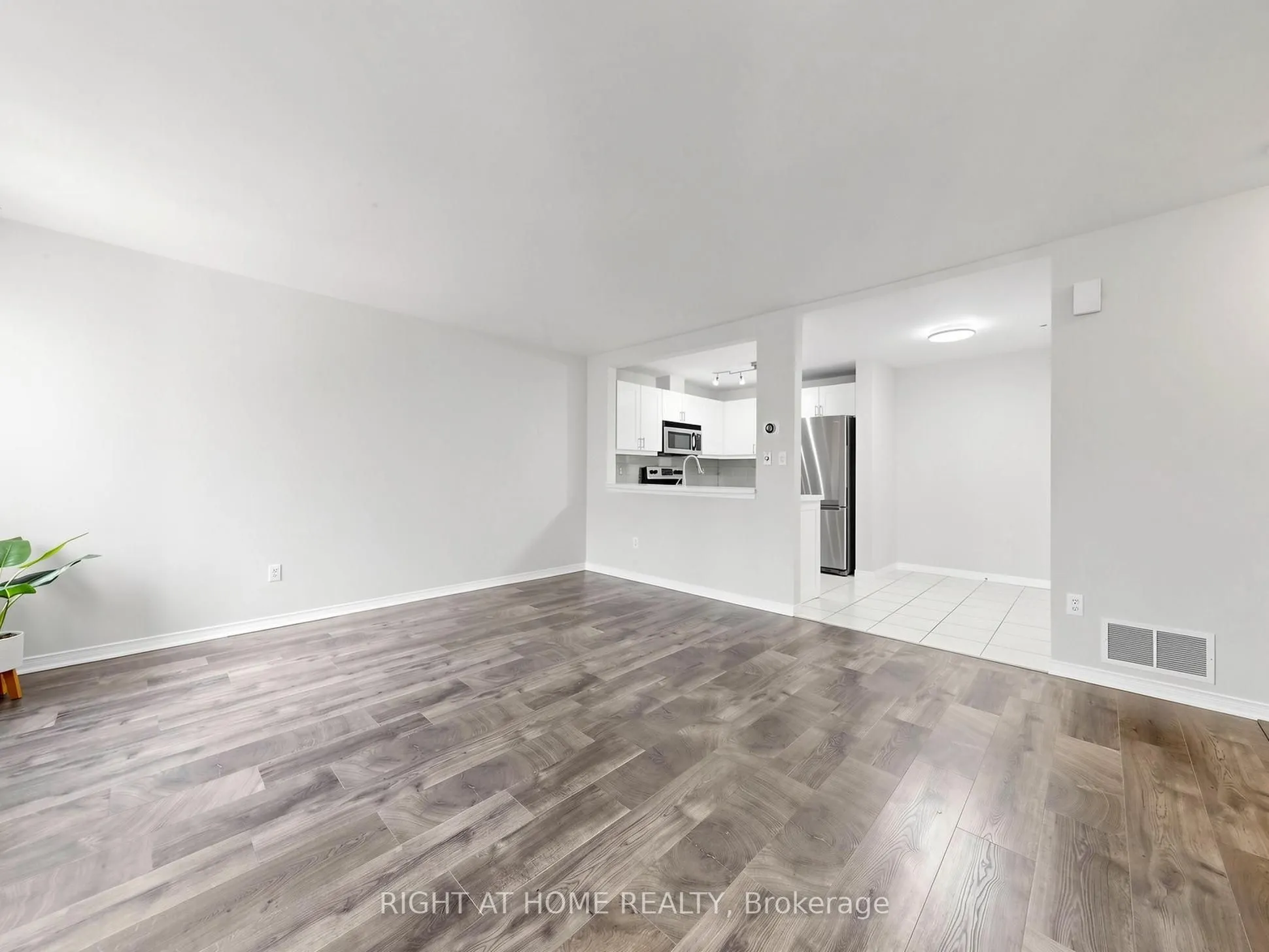 108 Finch Avenue W #A50