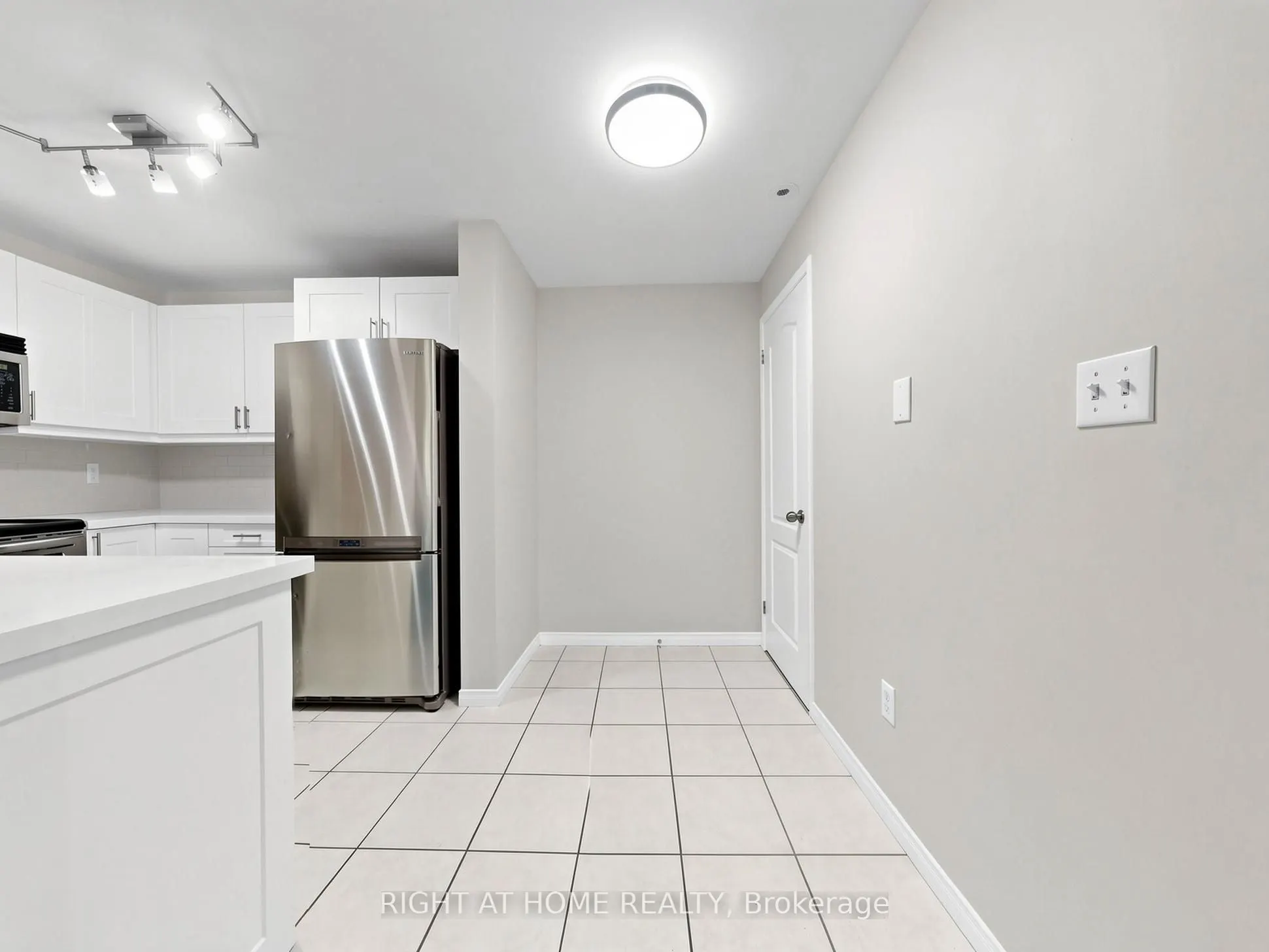108 Finch Avenue W #A50