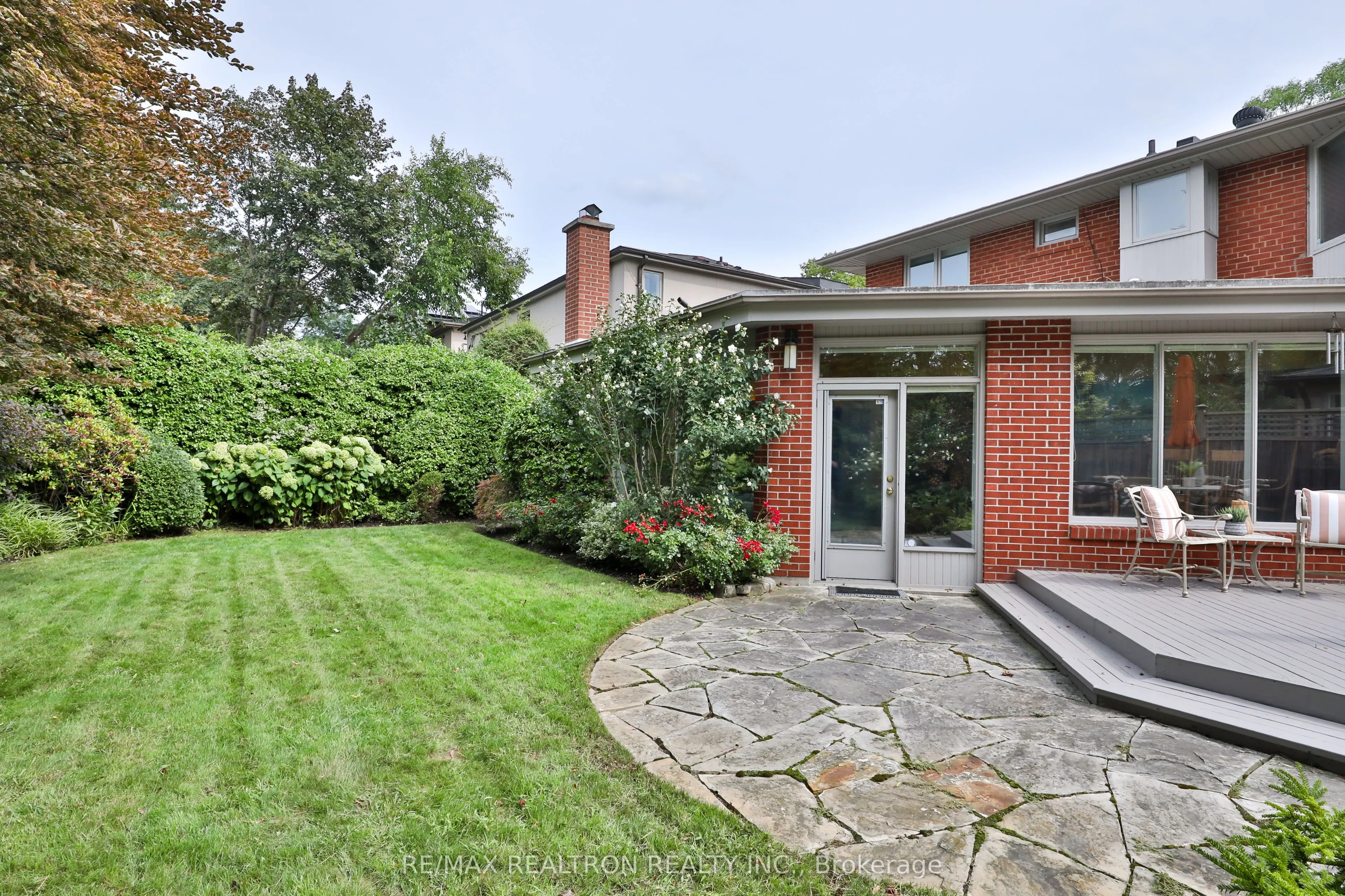 706 Briar Hill Avenue