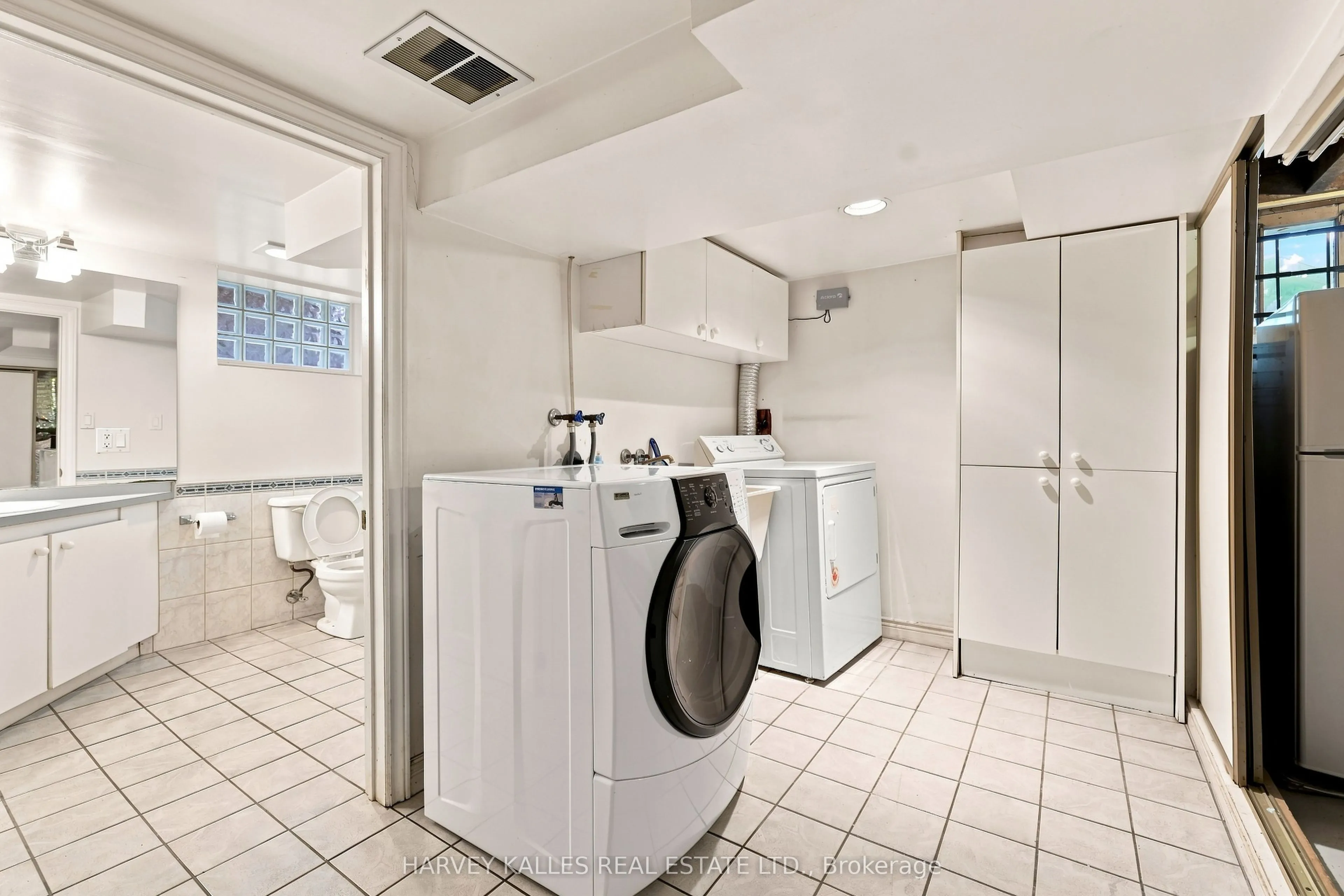 231 Glengrove Avenue W