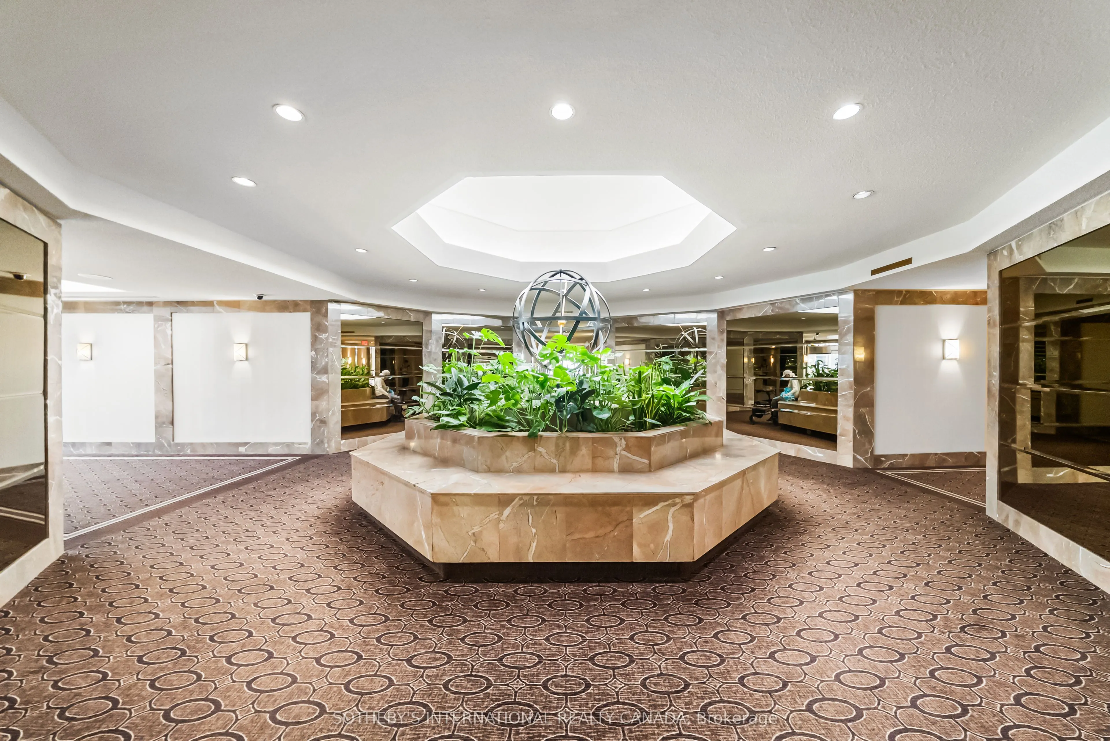 1177 Yonge Street #417