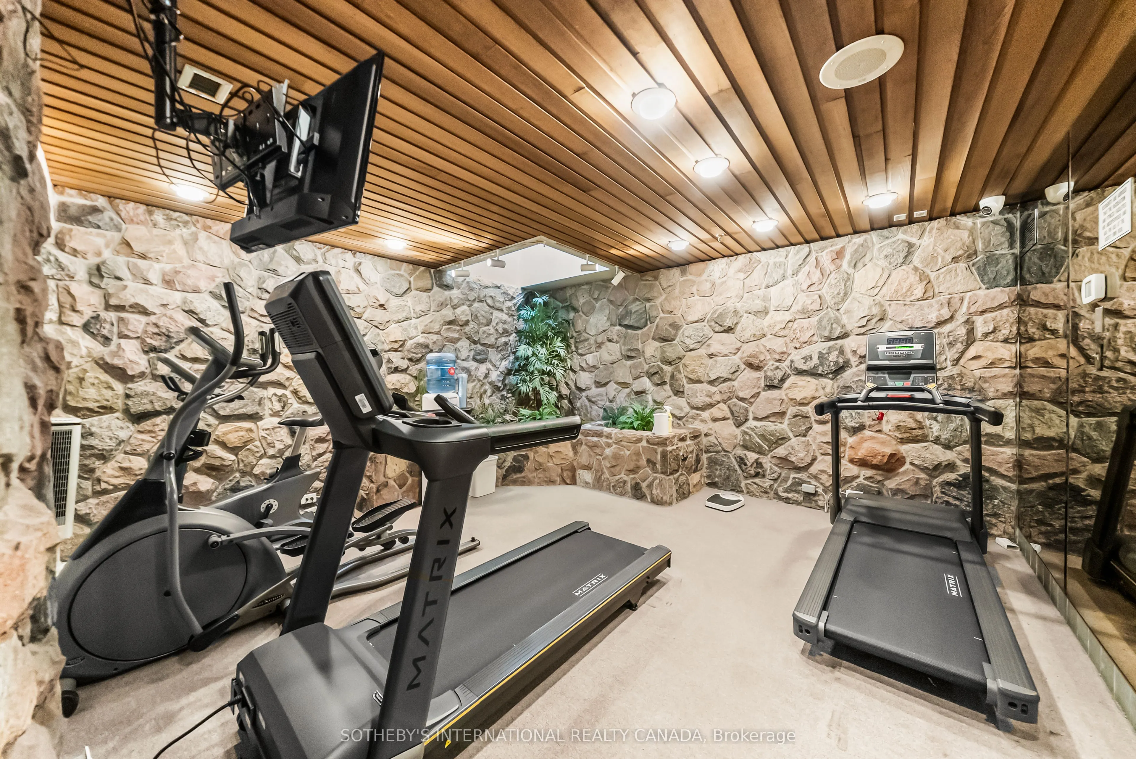 1177 Yonge Street #417