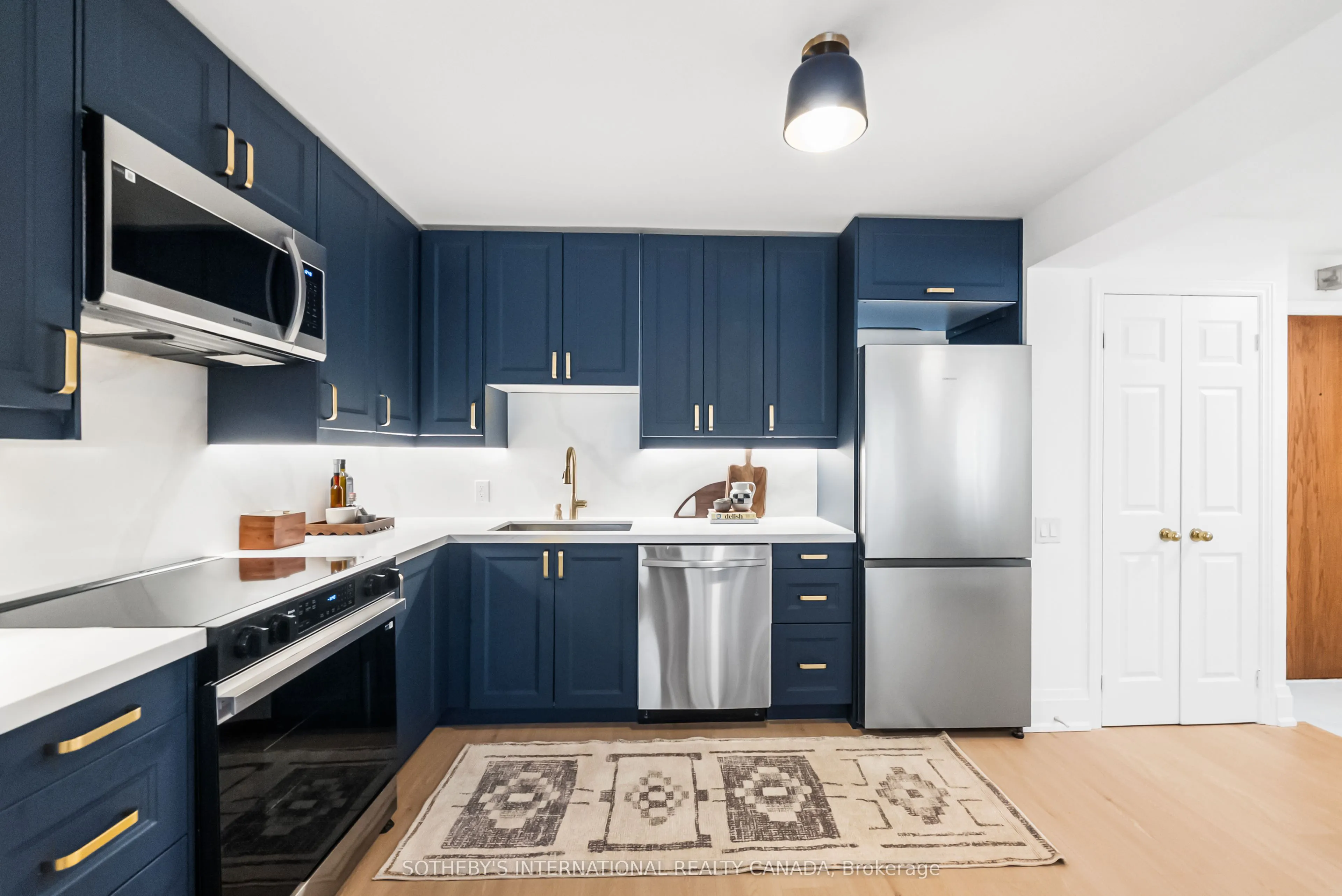 1177 Yonge Street #417