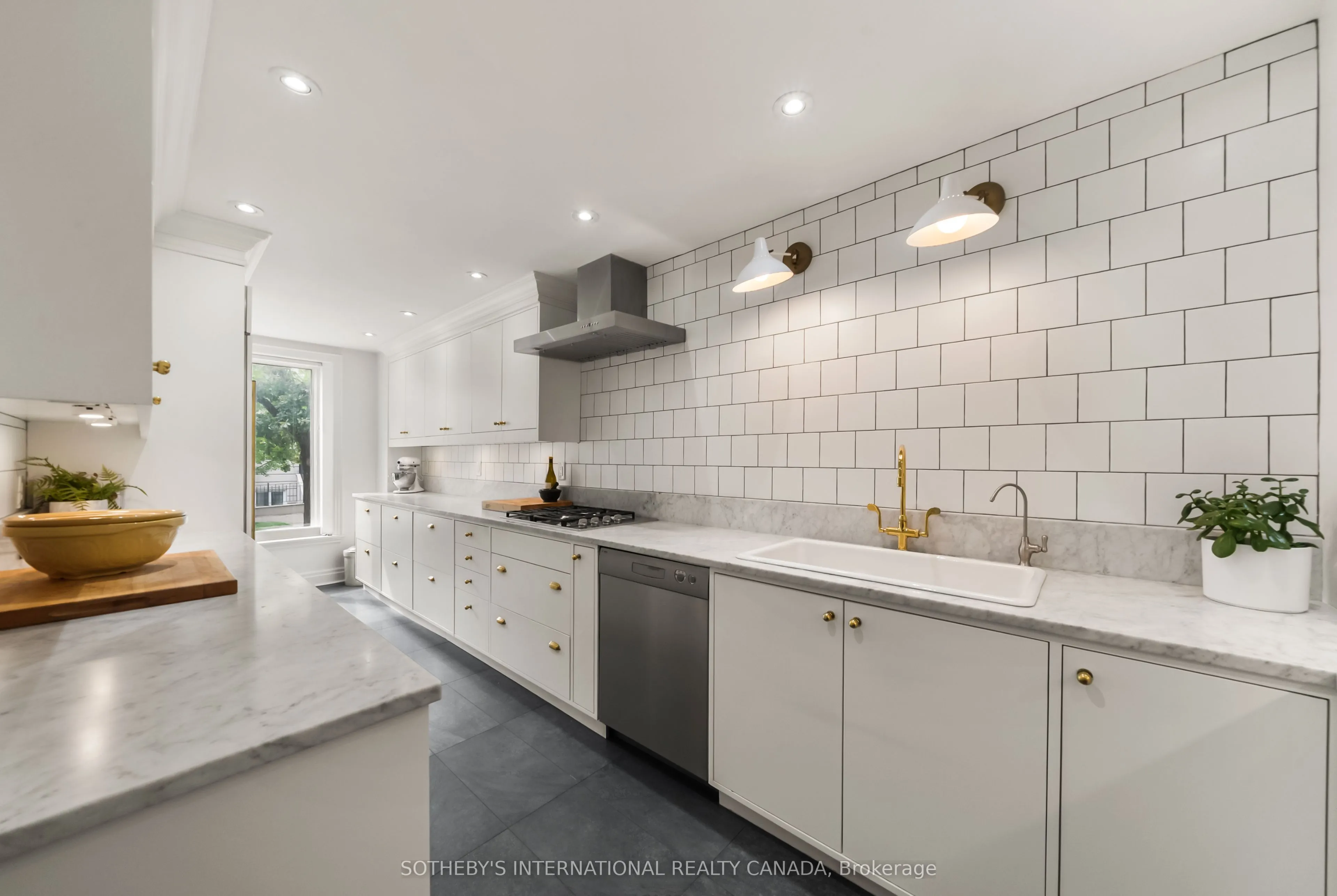 213 Walmer Road