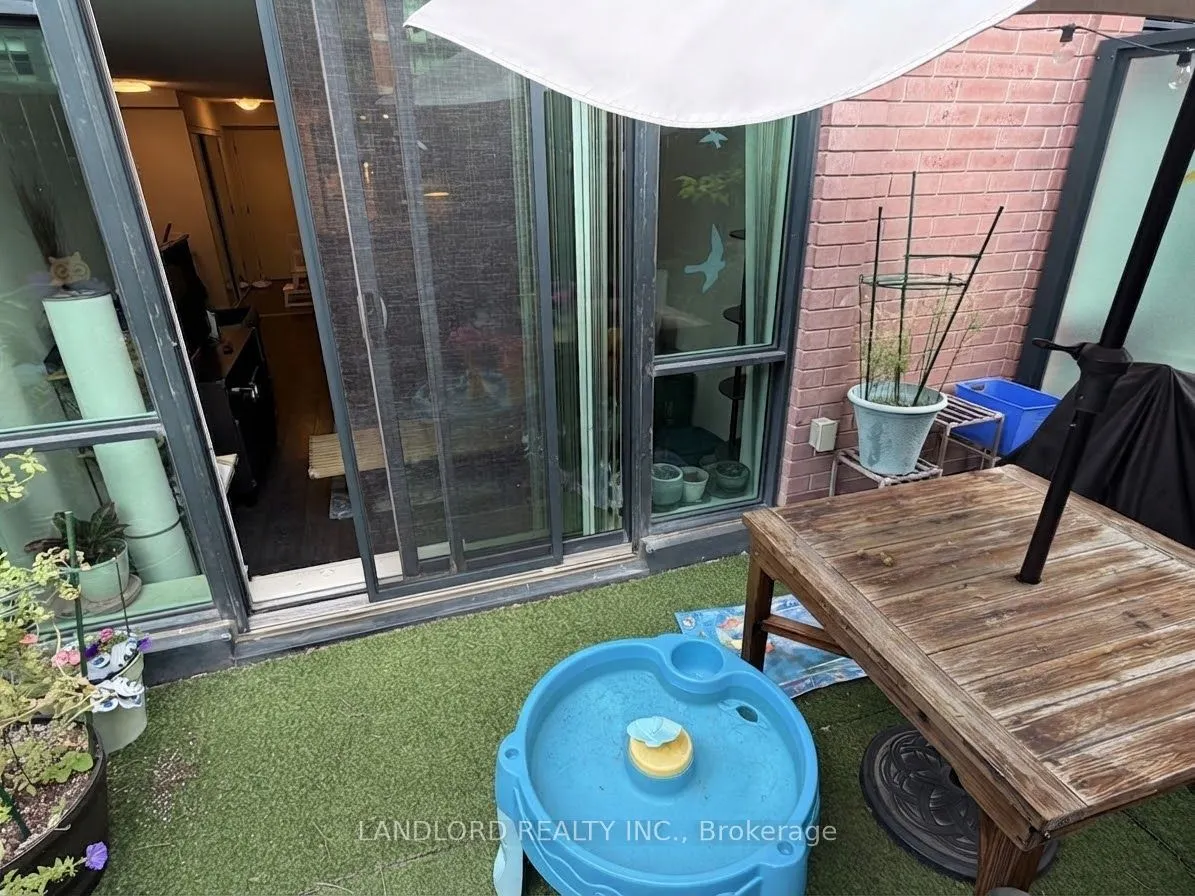 525 Wilson Avenue #304