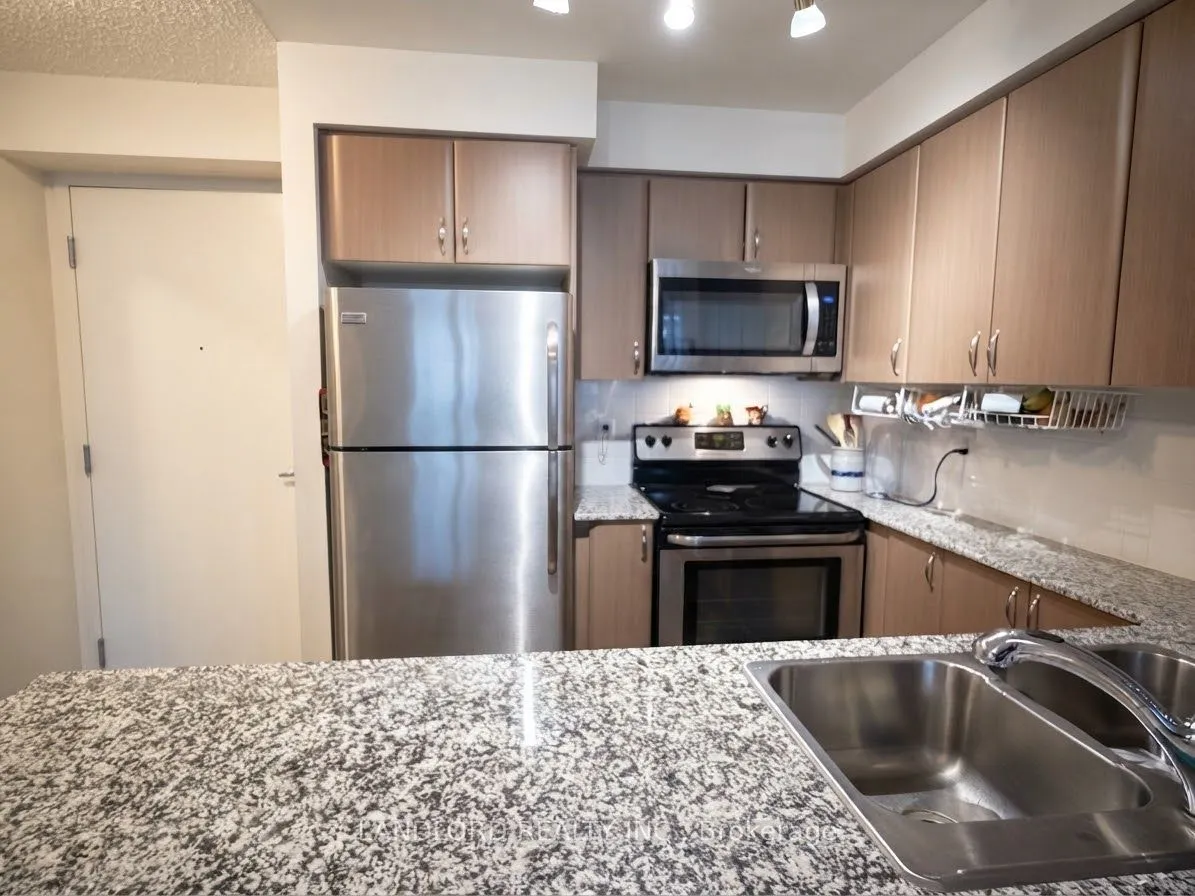 525 Wilson Avenue #304