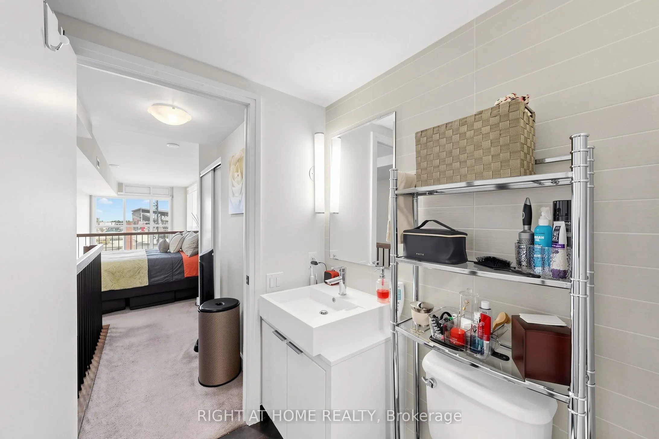 5 Hanna Avenue #510