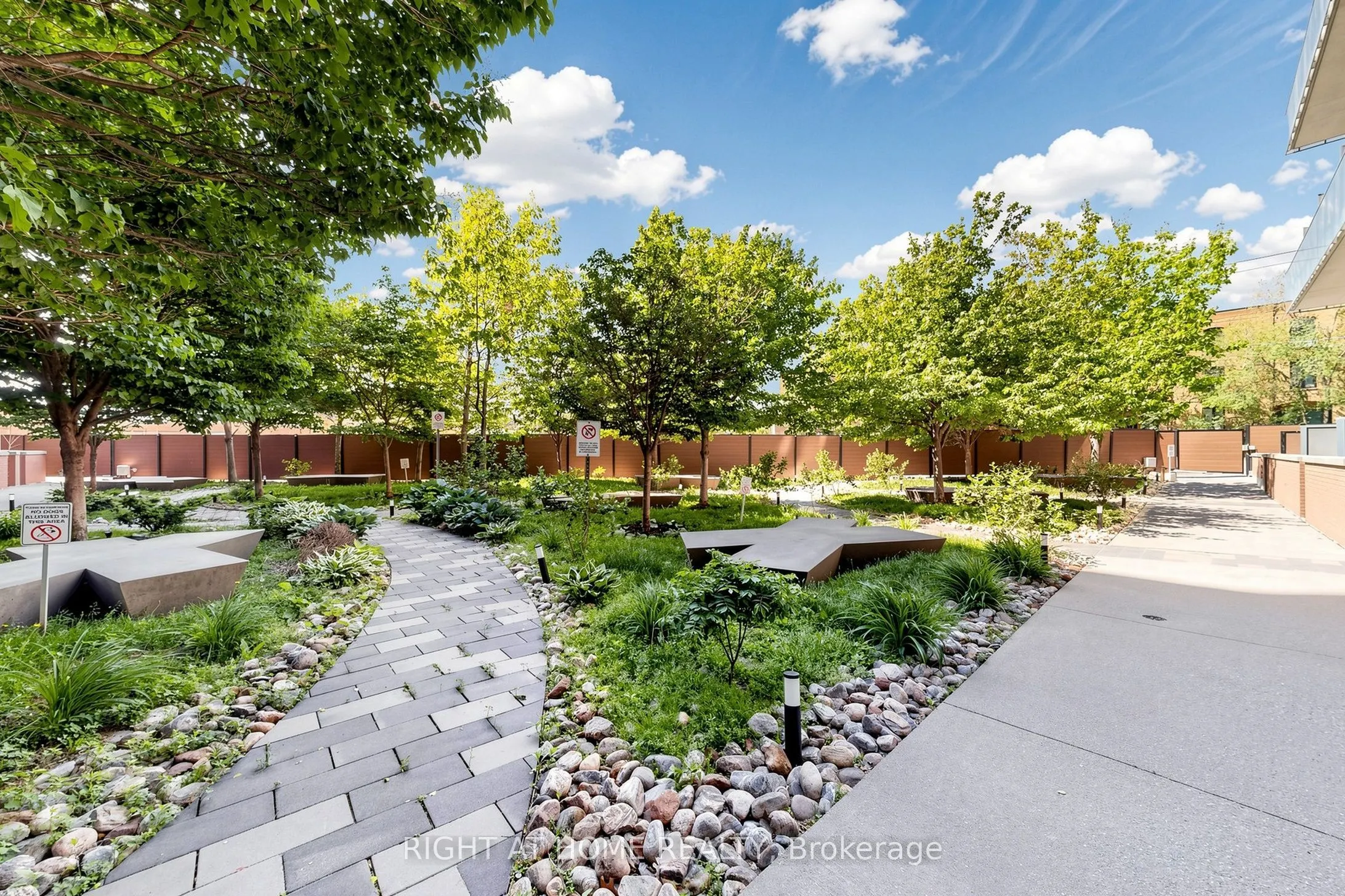 5 Hanna Avenue #510