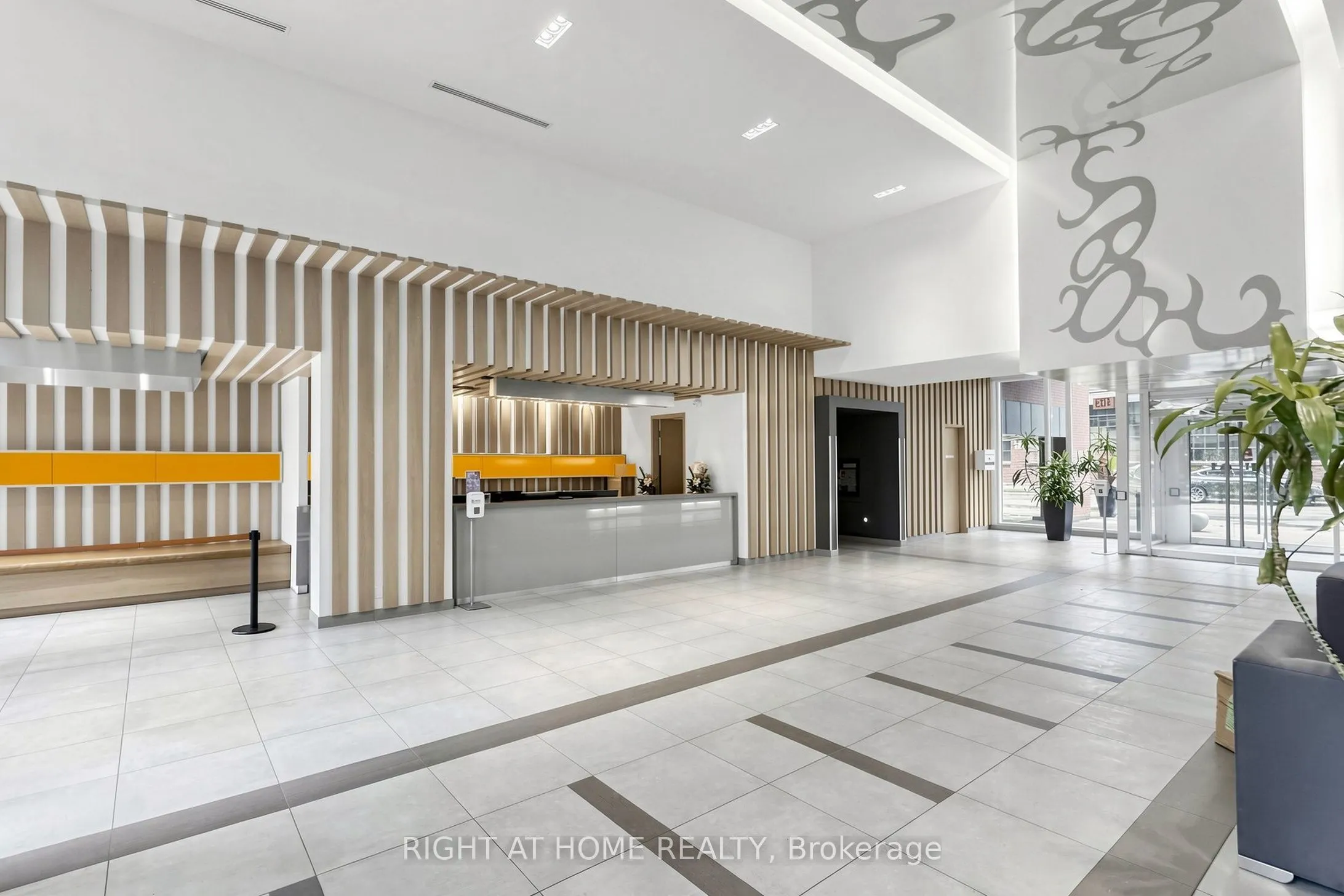 5 Hanna Avenue #510