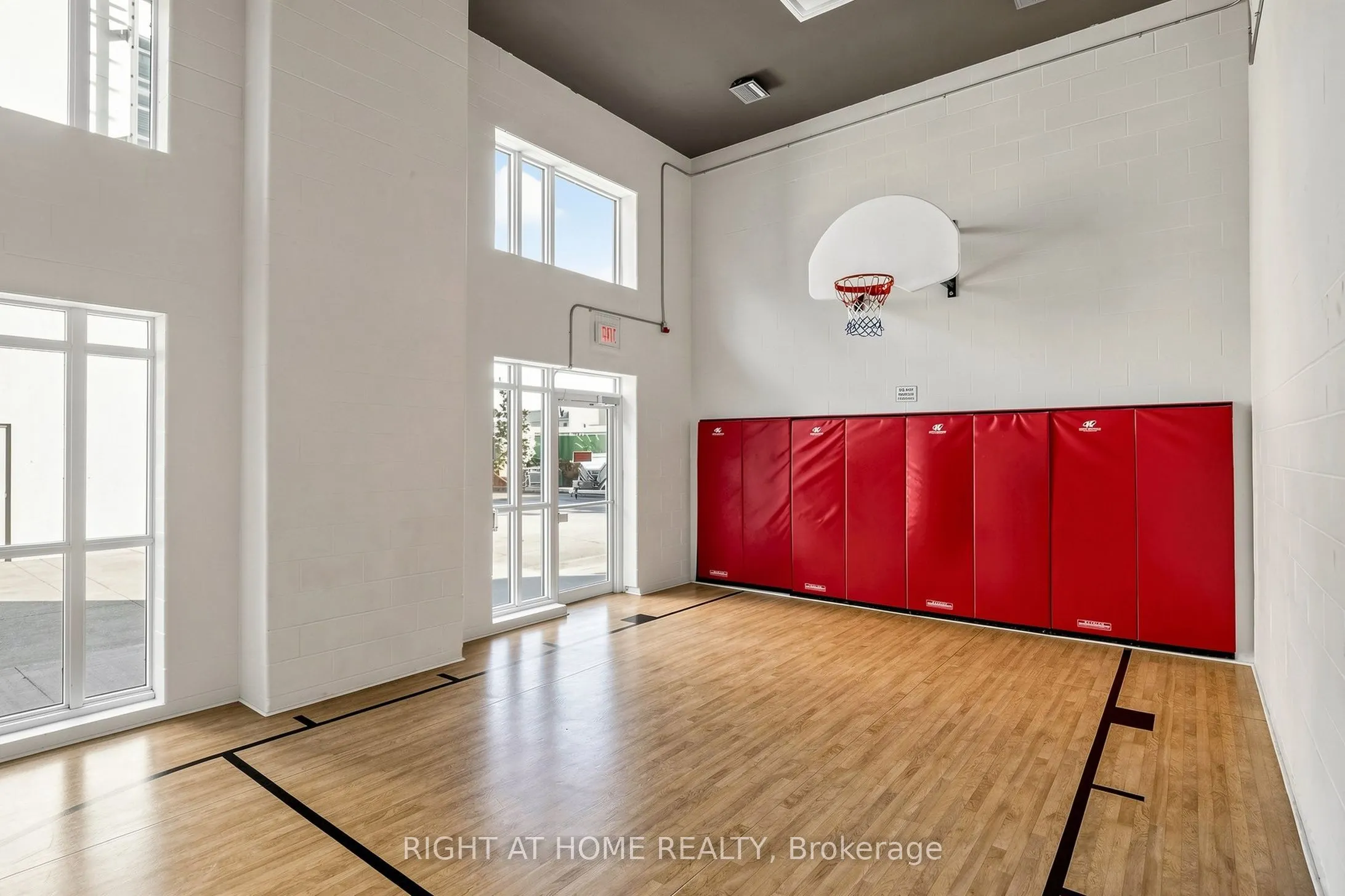 5 Hanna Avenue #510