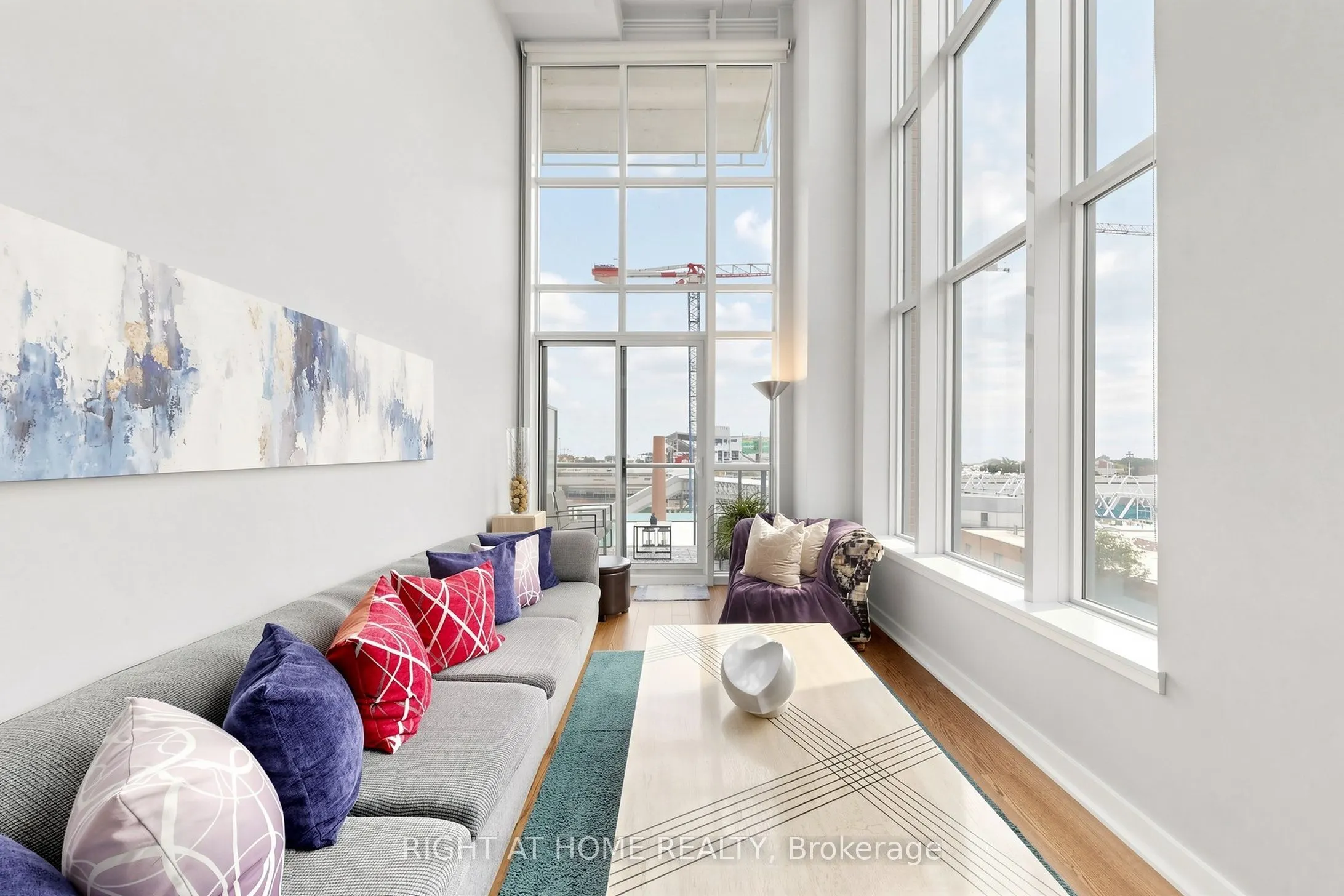 5 Hanna Avenue #510