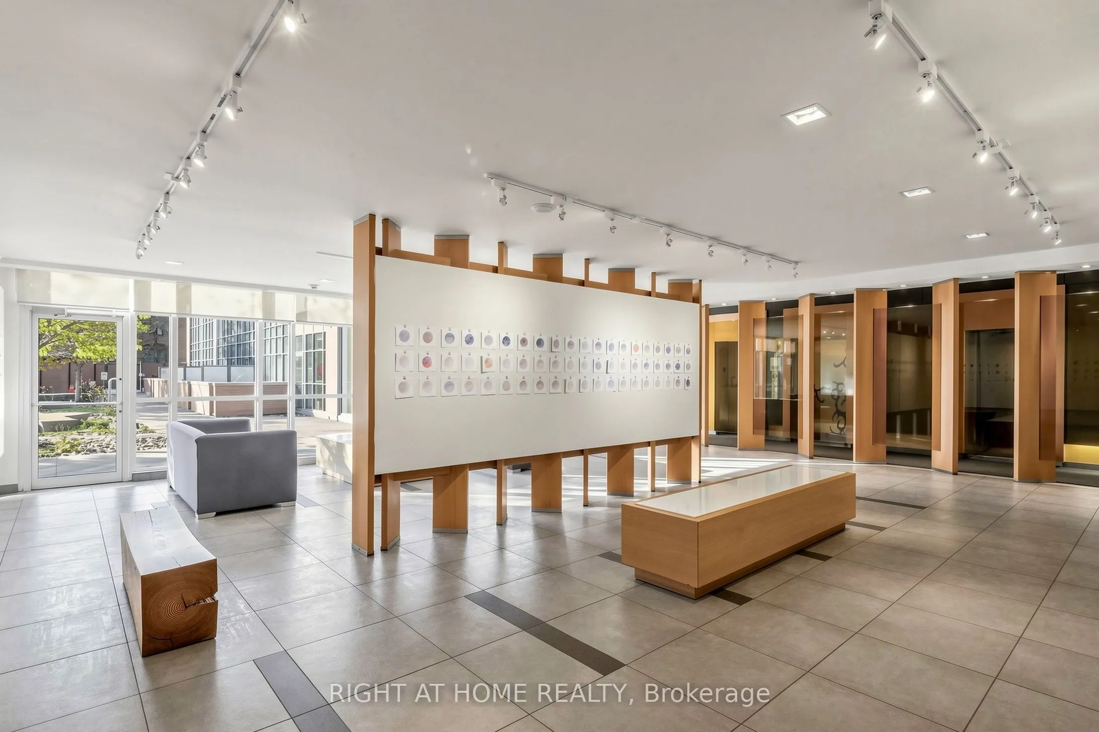 5 Hanna Avenue #510