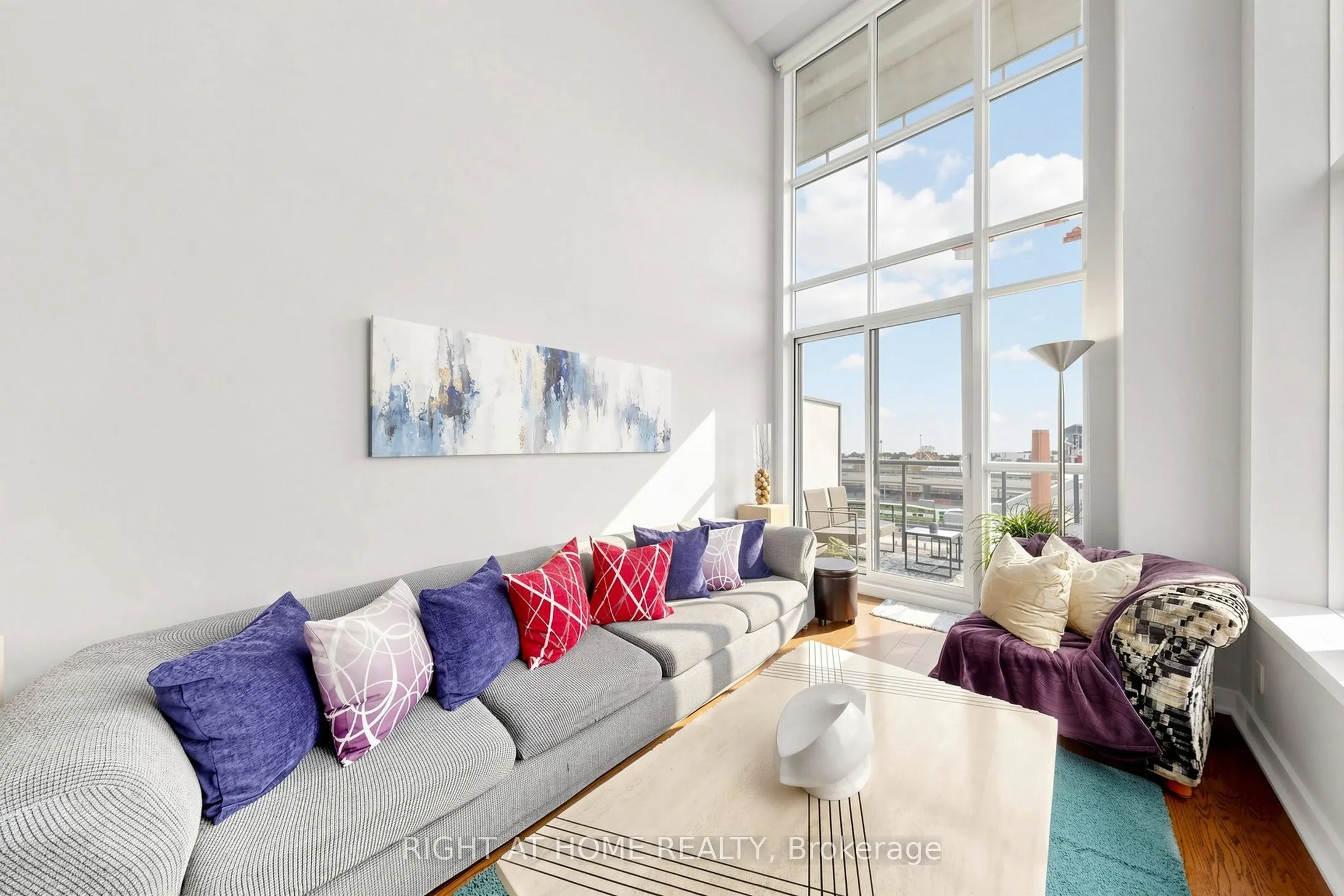 5 Hanna Avenue #510