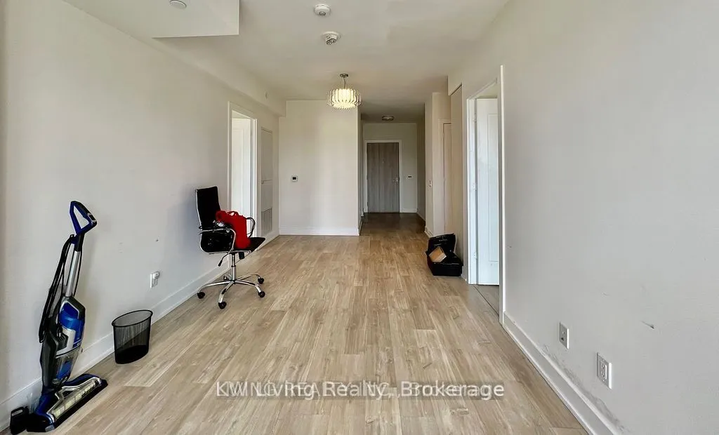 80 Vanauley Street #302