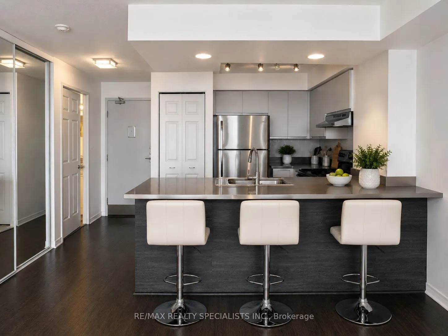 801 King Street W #1120