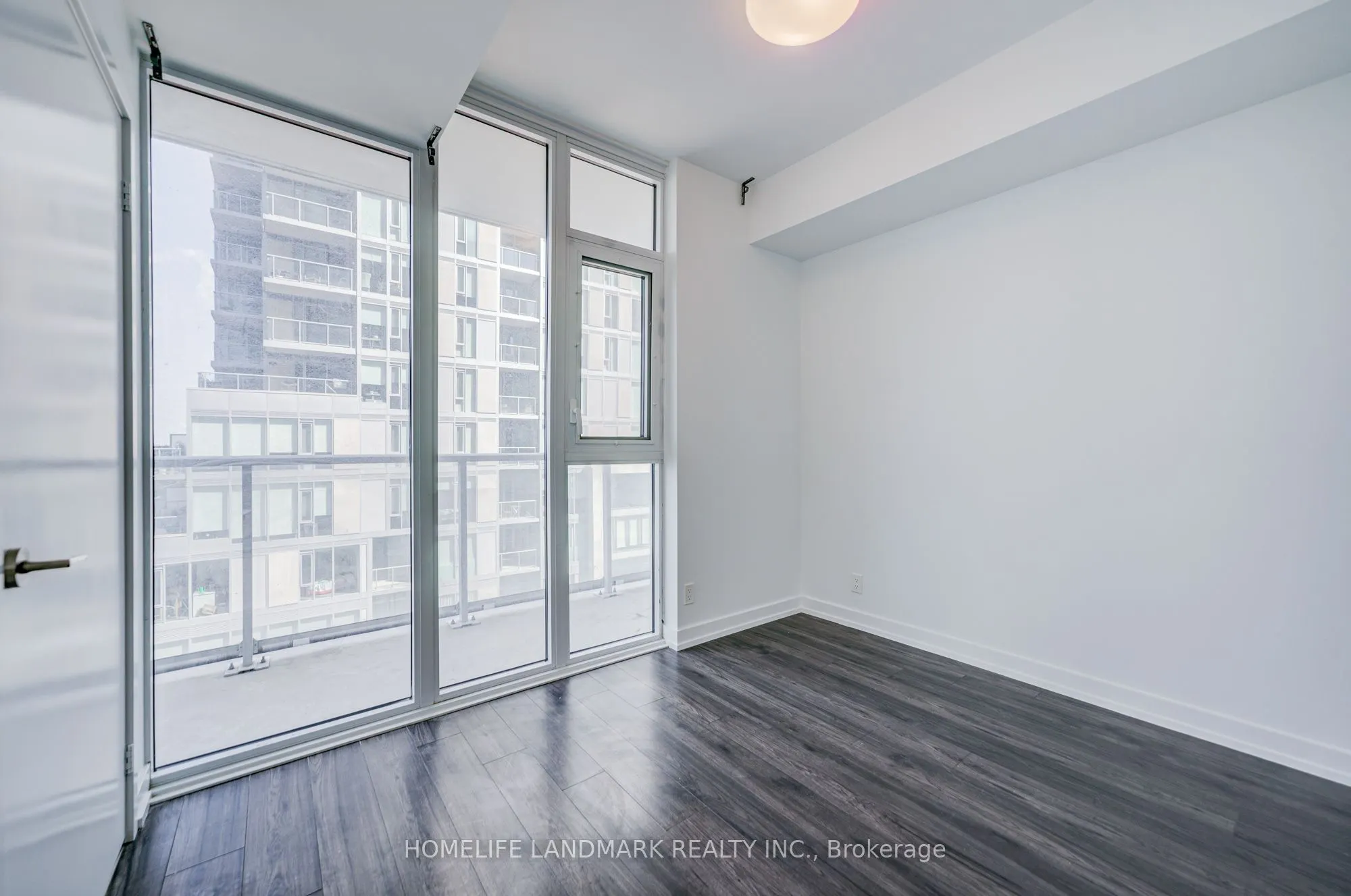 33 Helendale Avenue #601