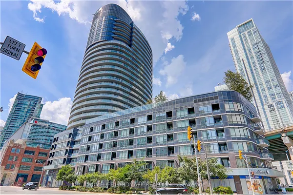 38 Dan Leckie Way #1912