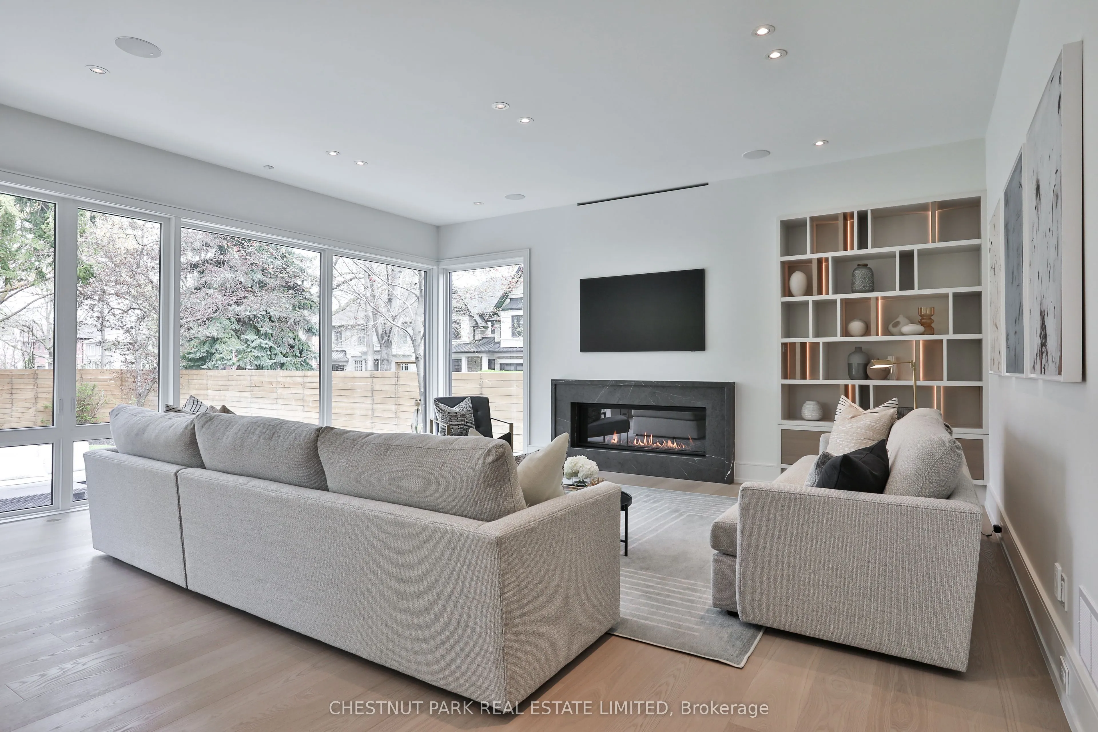 2 Marchwood Drive