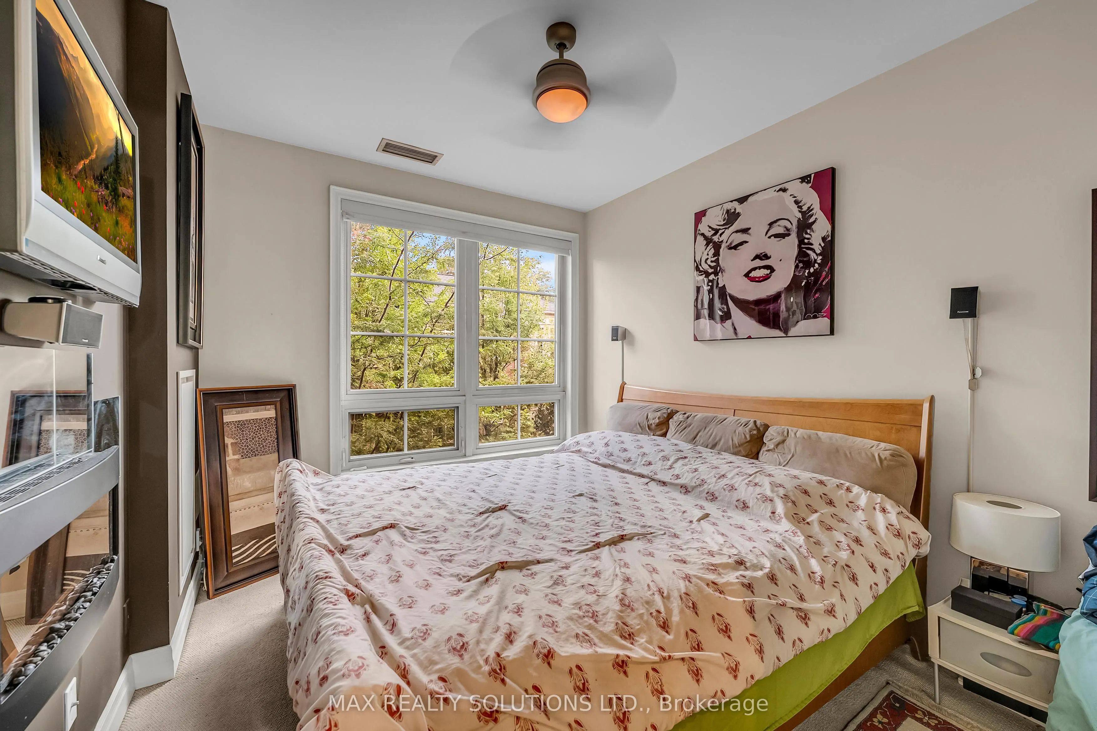 20 Burkebrook Place #319