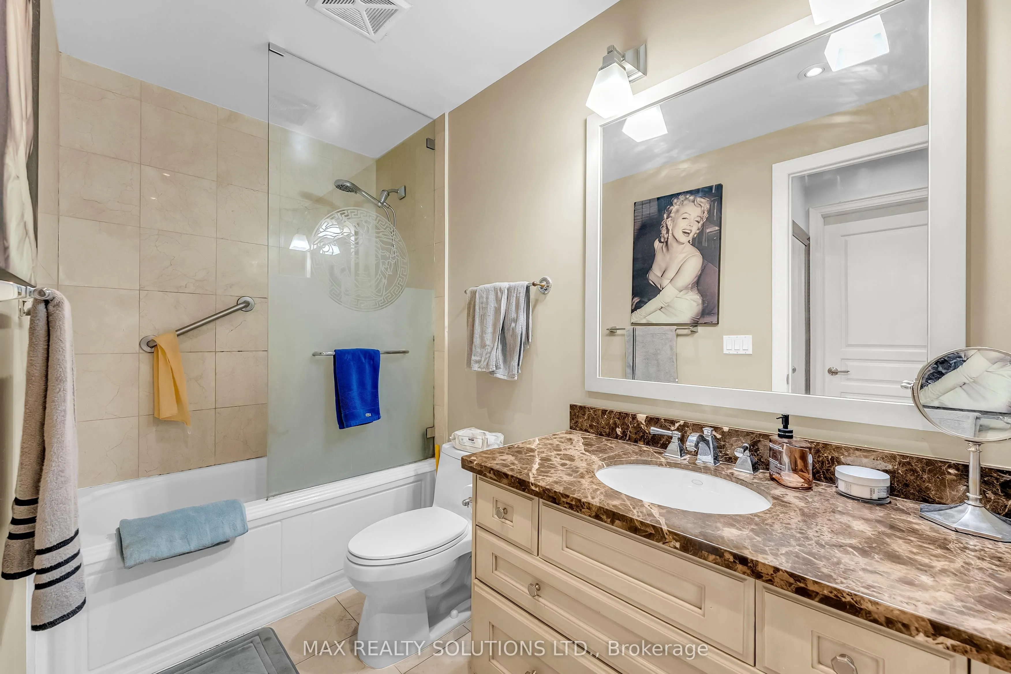 20 Burkebrook Place #319