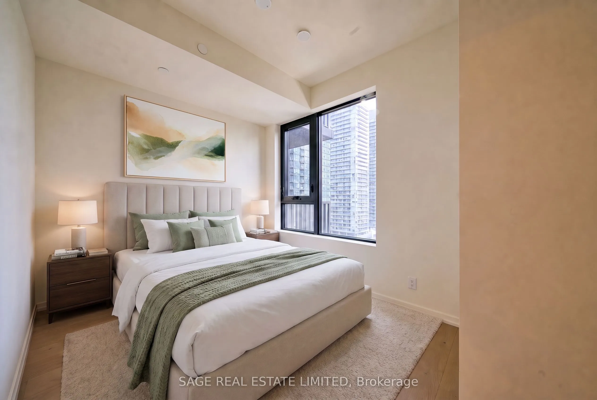 109 Erskine Avenue #1508