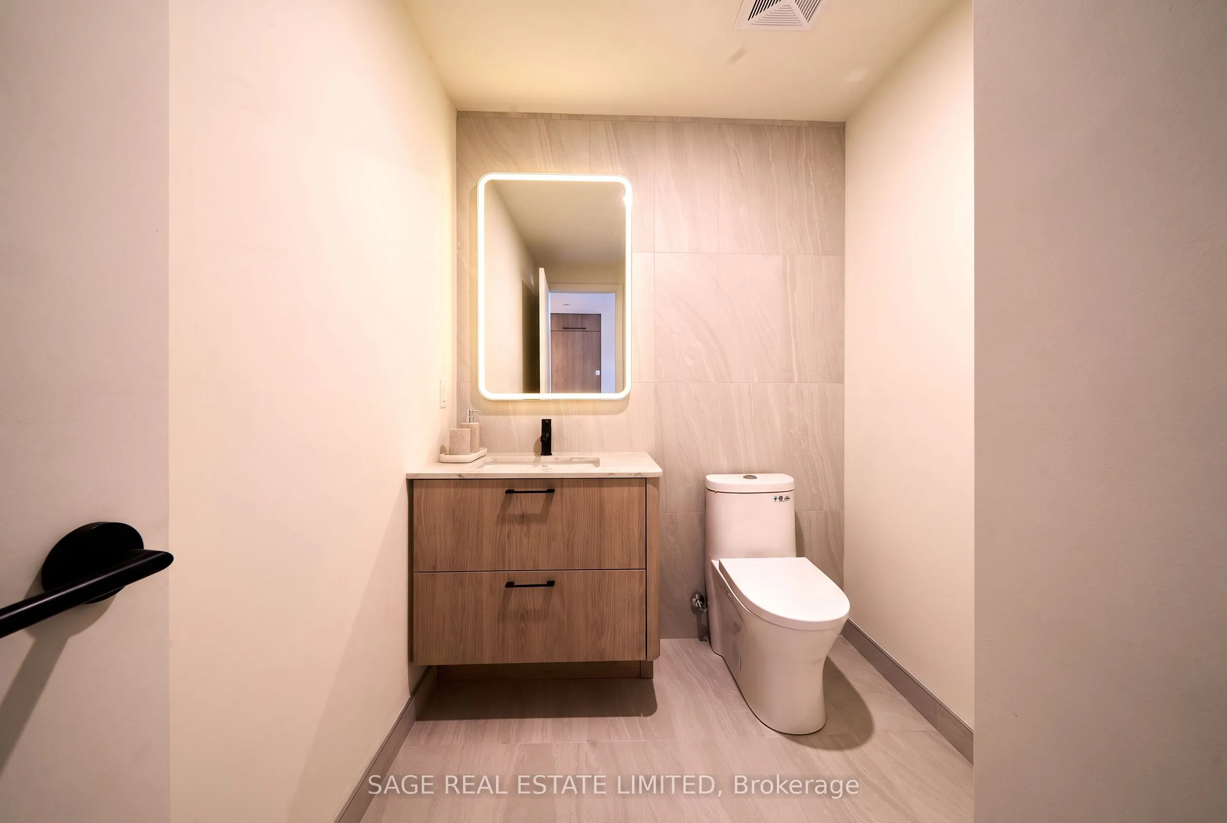 109 Erskine Avenue #1508