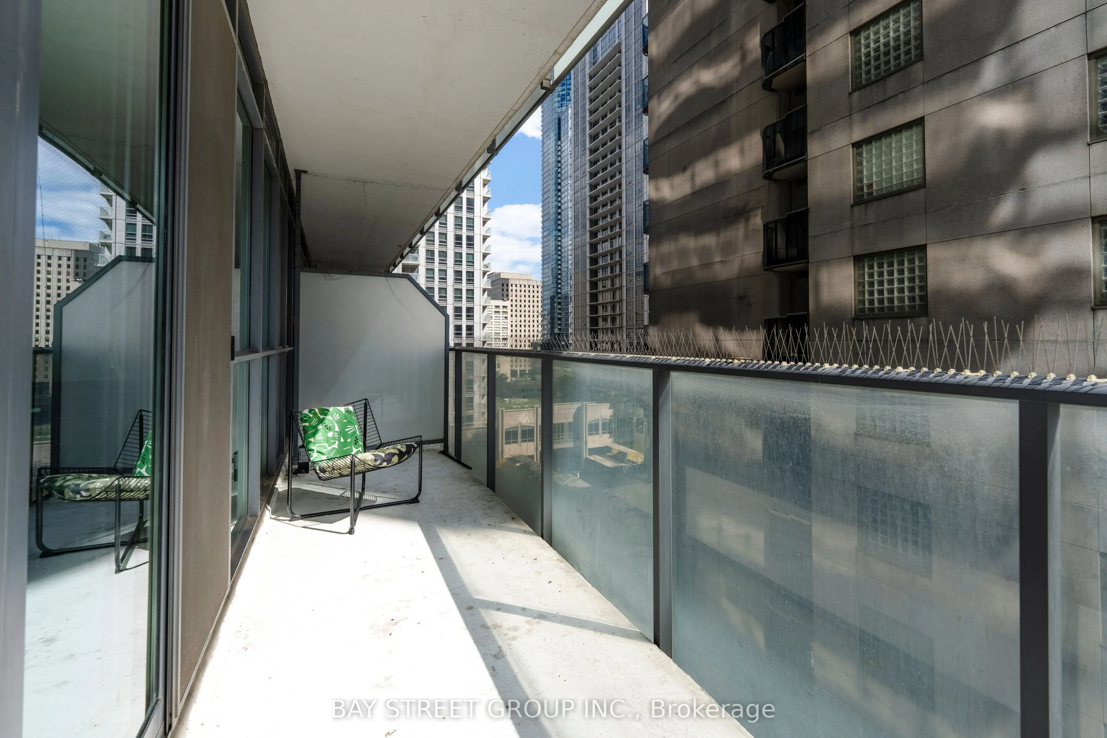770 Bay Street #709