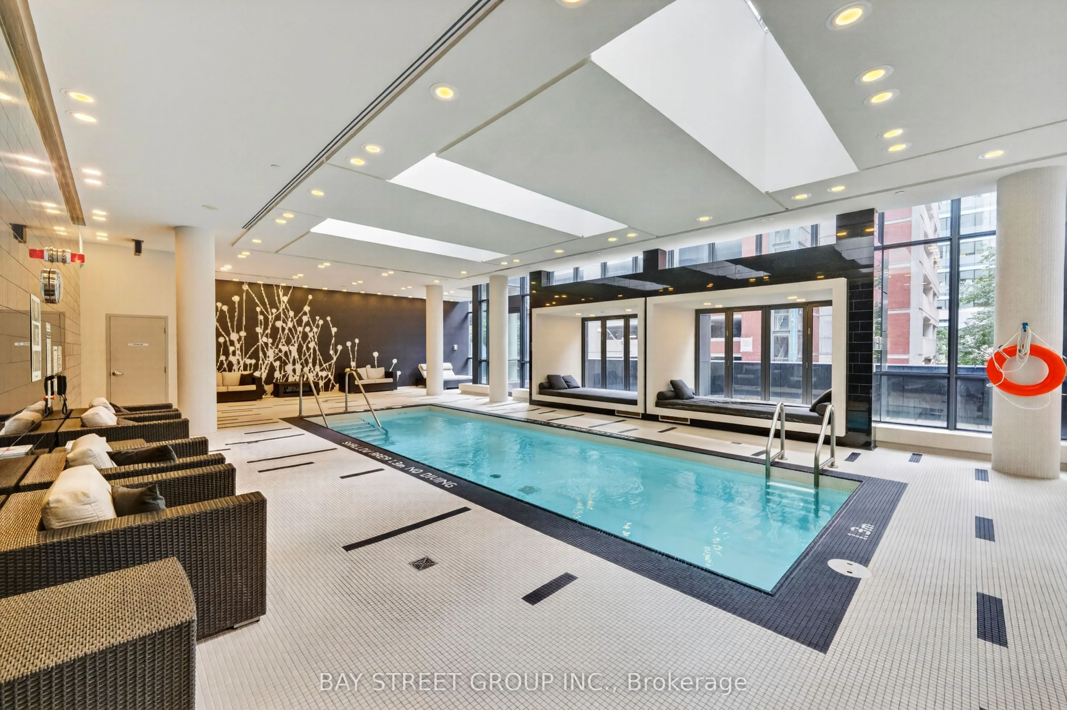 770 Bay Street #709