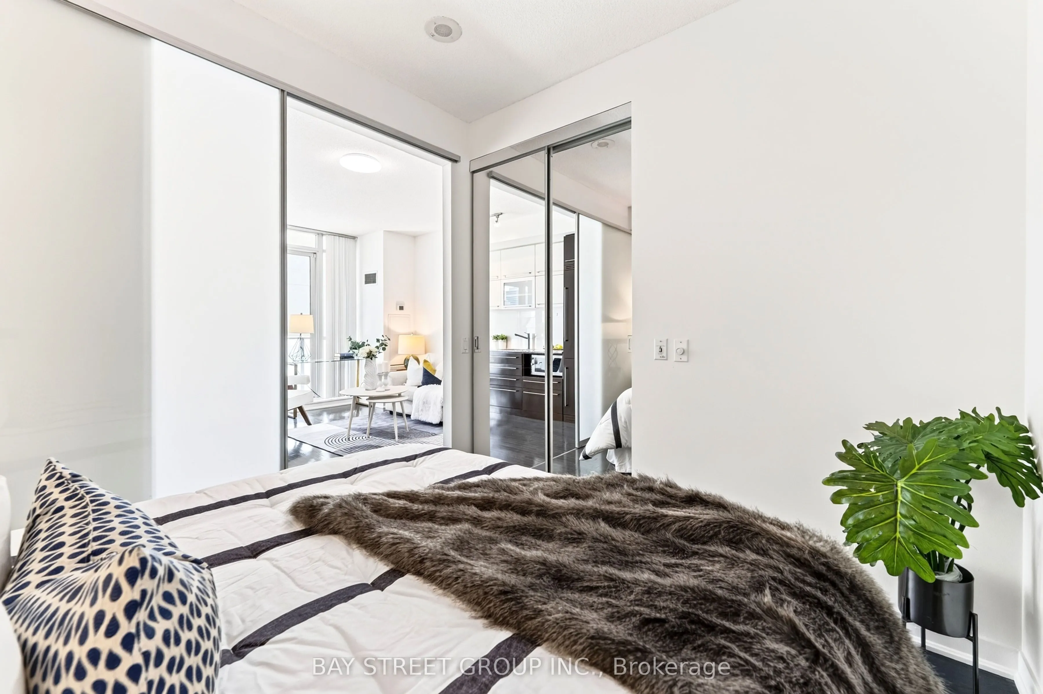 770 Bay Street #709
