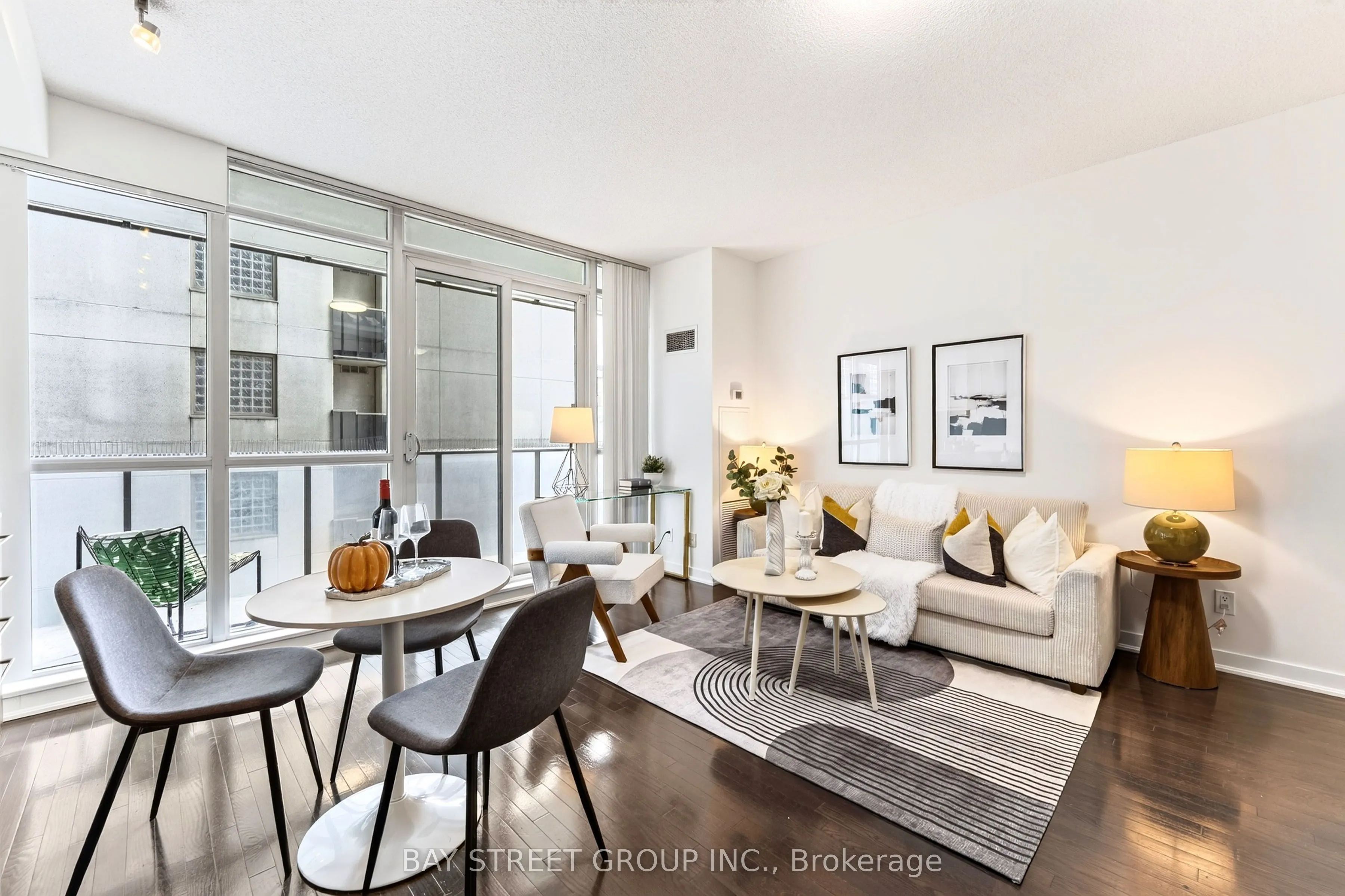 770 Bay Street #709