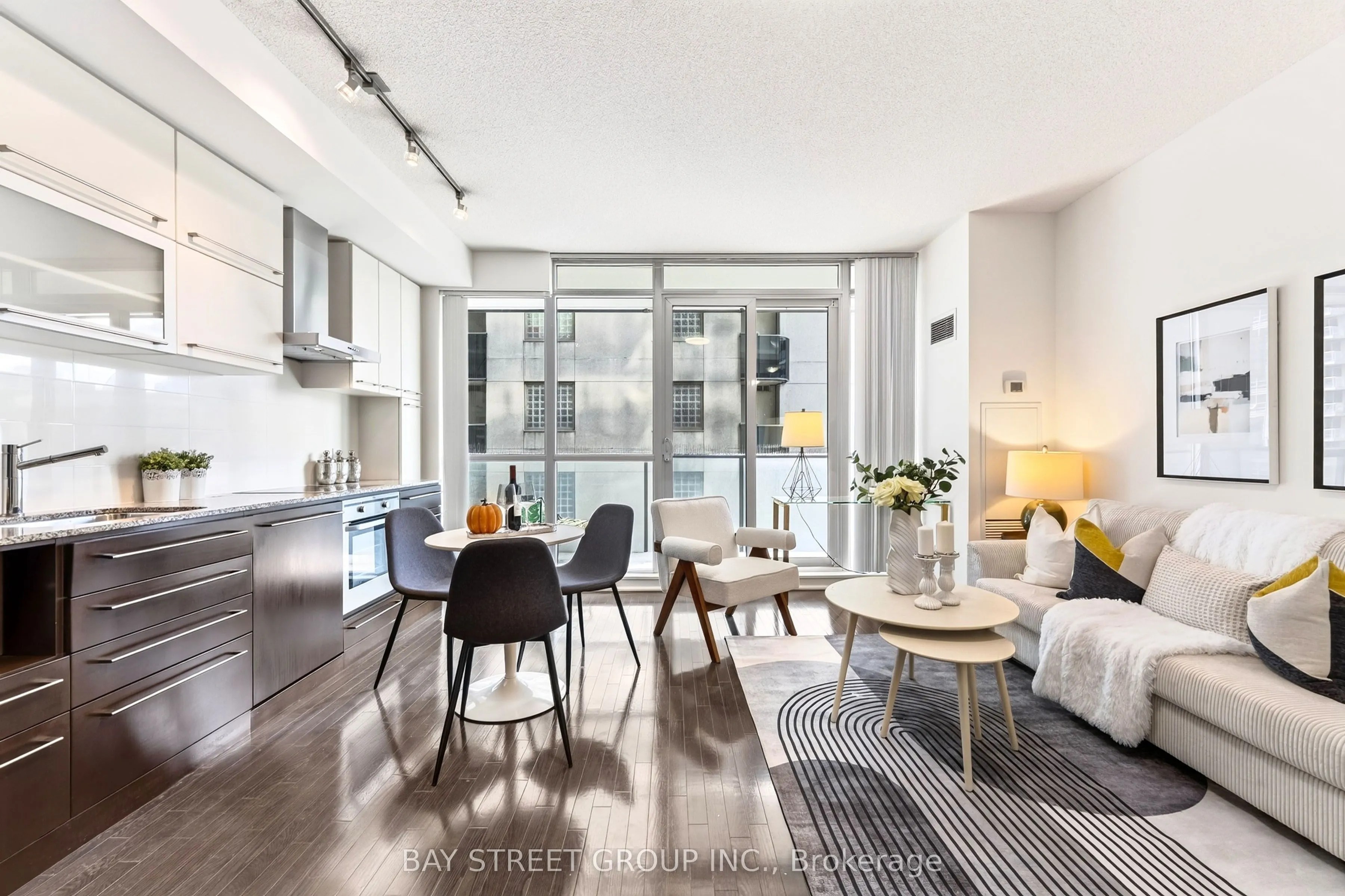 770 Bay Street #709