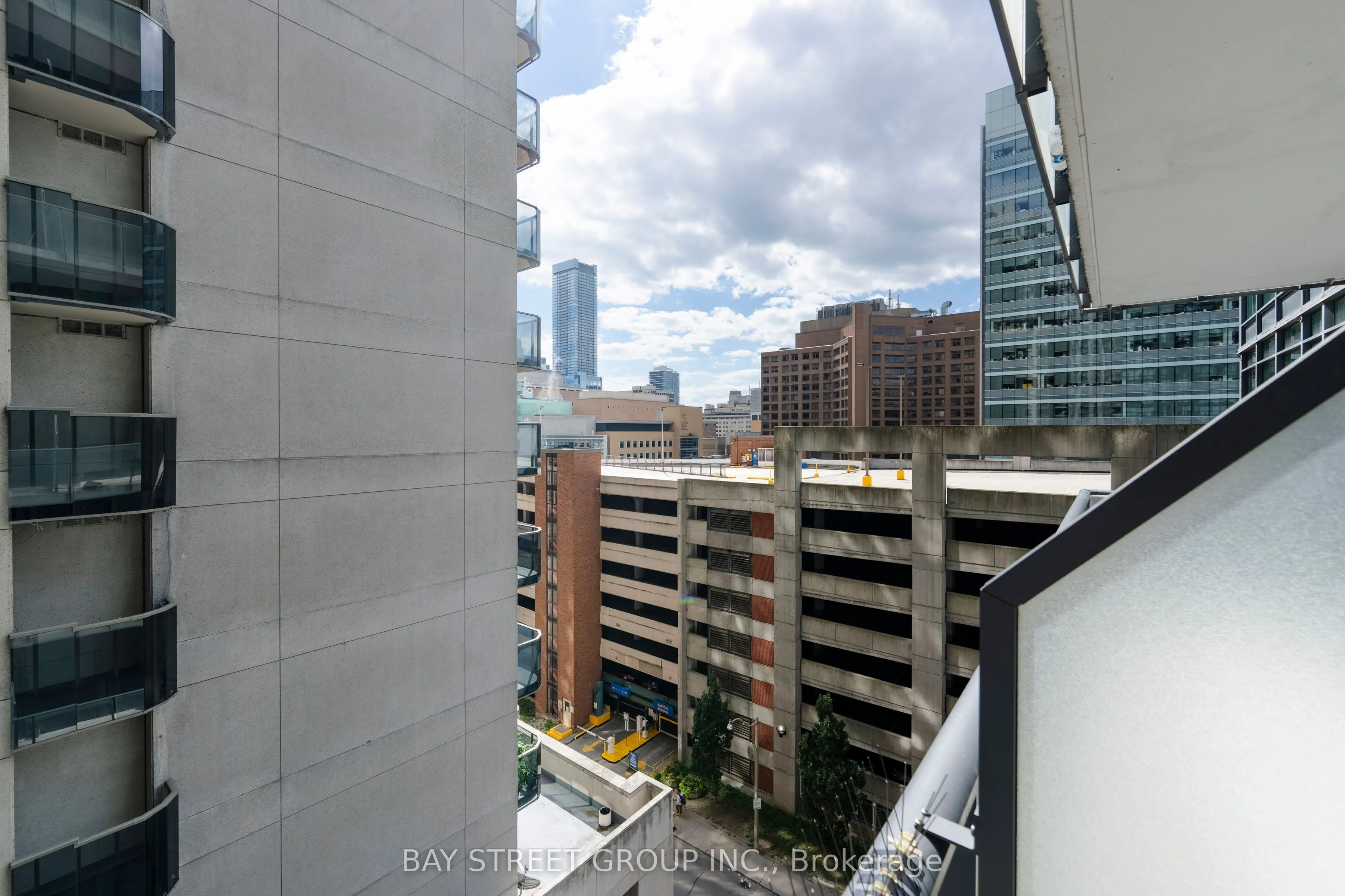 770 Bay Street #709