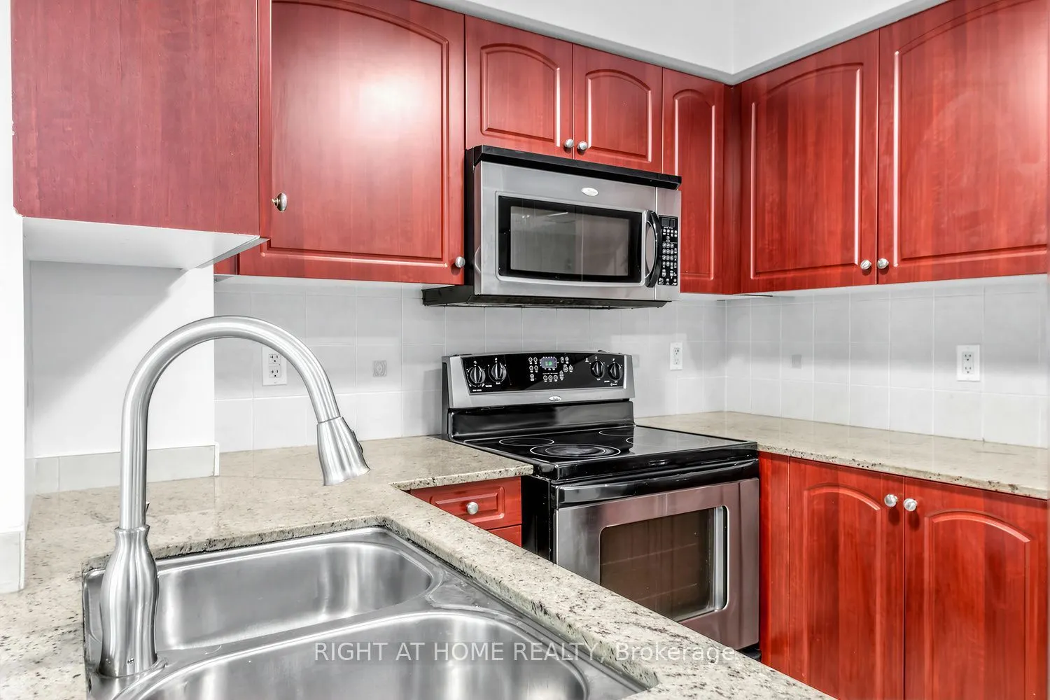 509 Beecroft Avenue #107