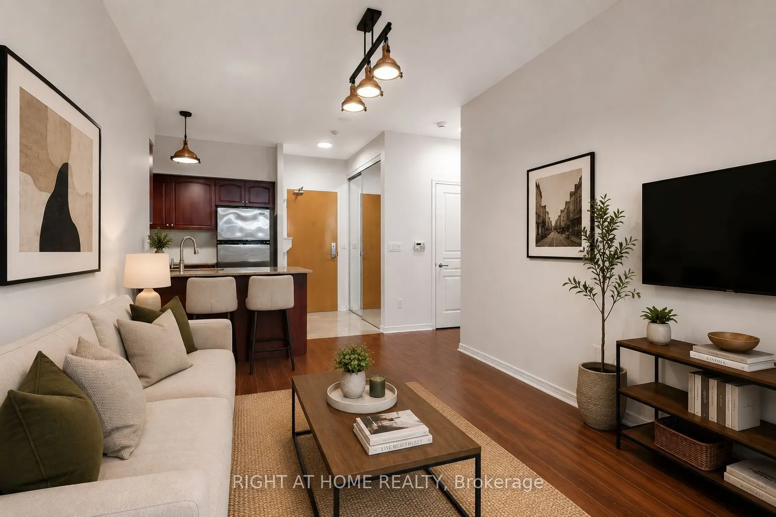 509 Beecroft Avenue #107