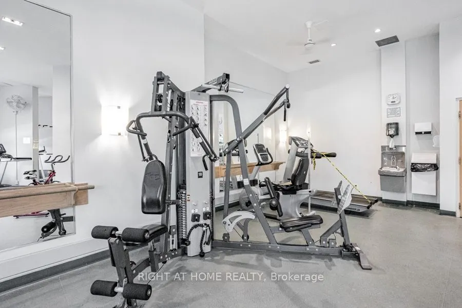 509 Beecroft Avenue #107