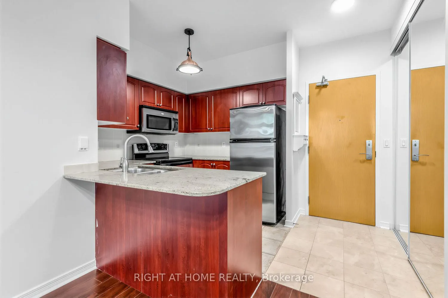 509 Beecroft Avenue #107