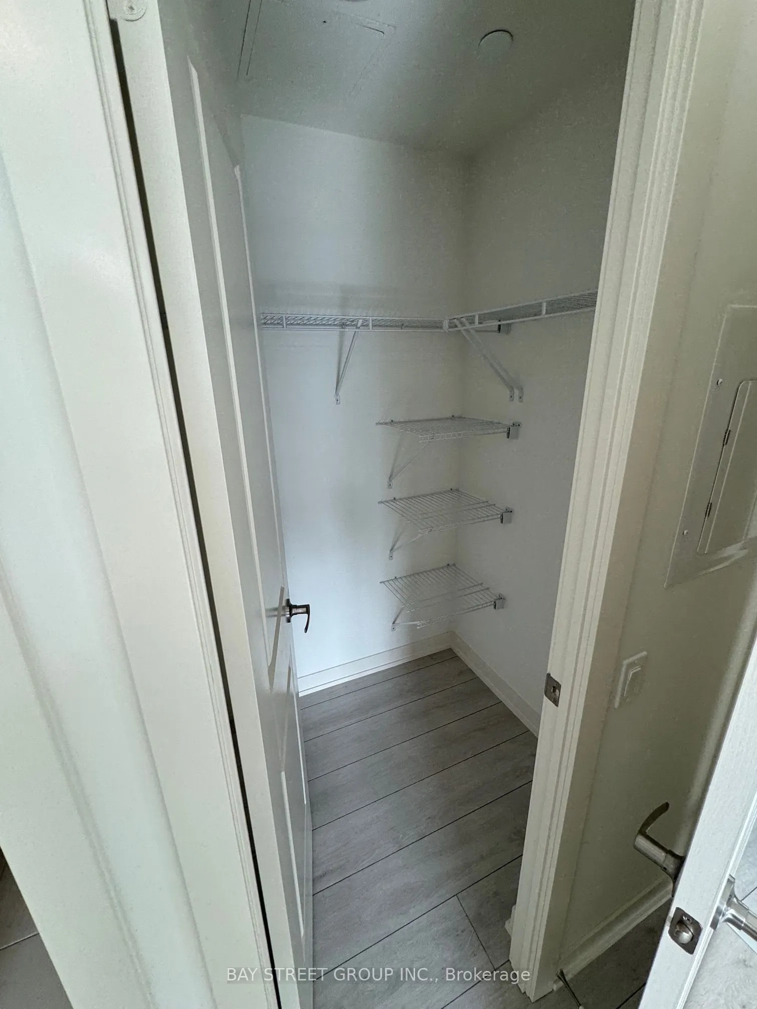 4955 Yonge Street #1006