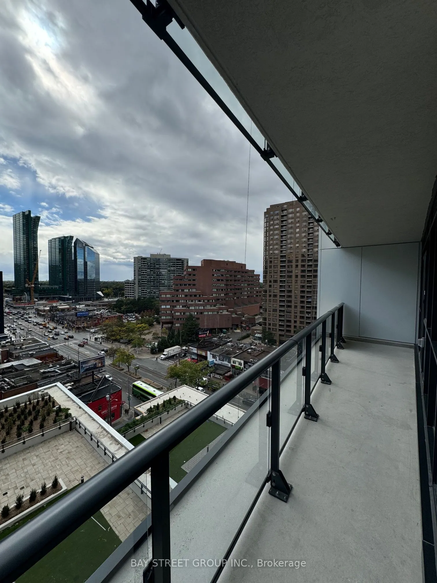 4955 Yonge Street #1006