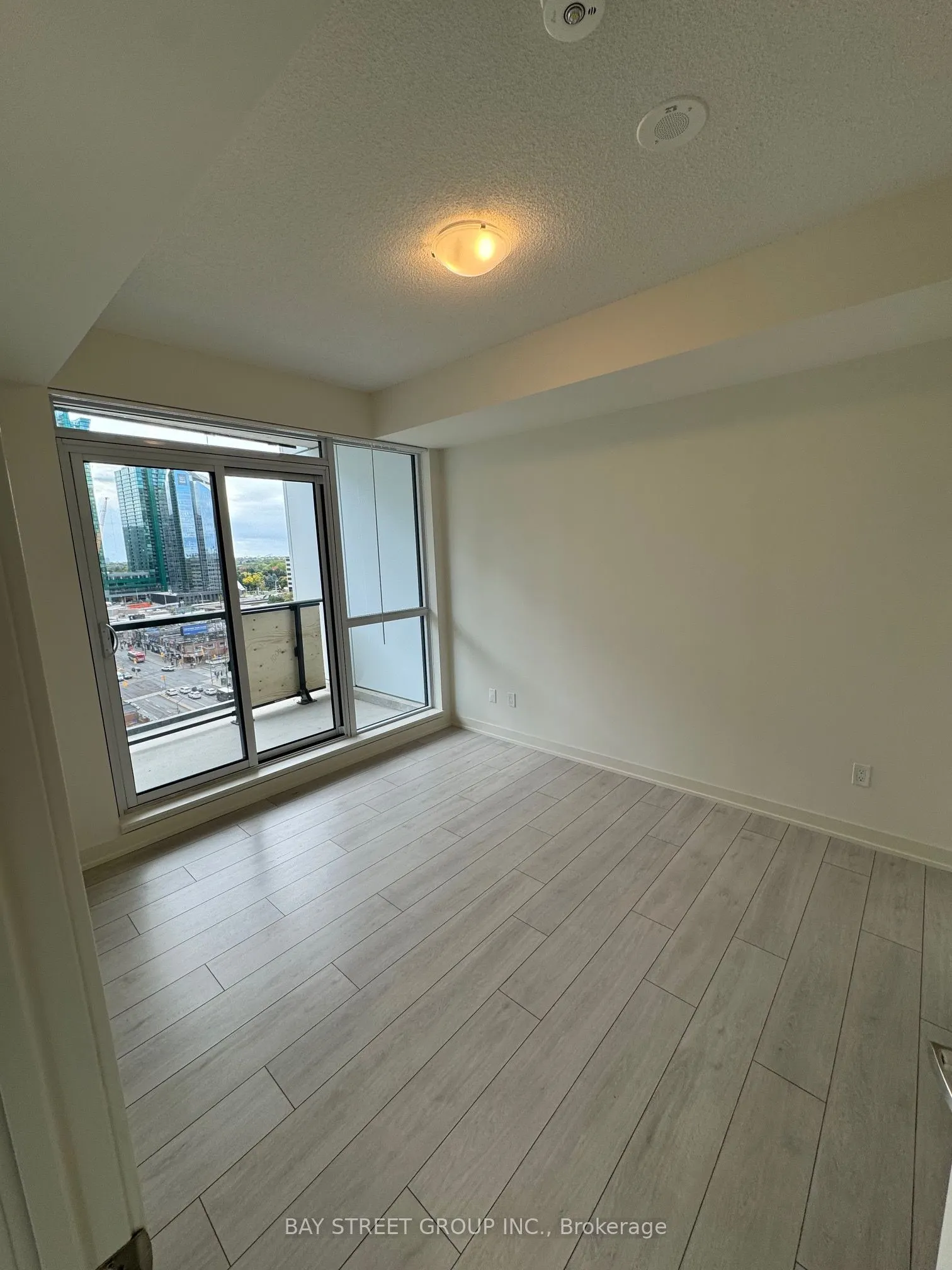 4955 Yonge Street #1006