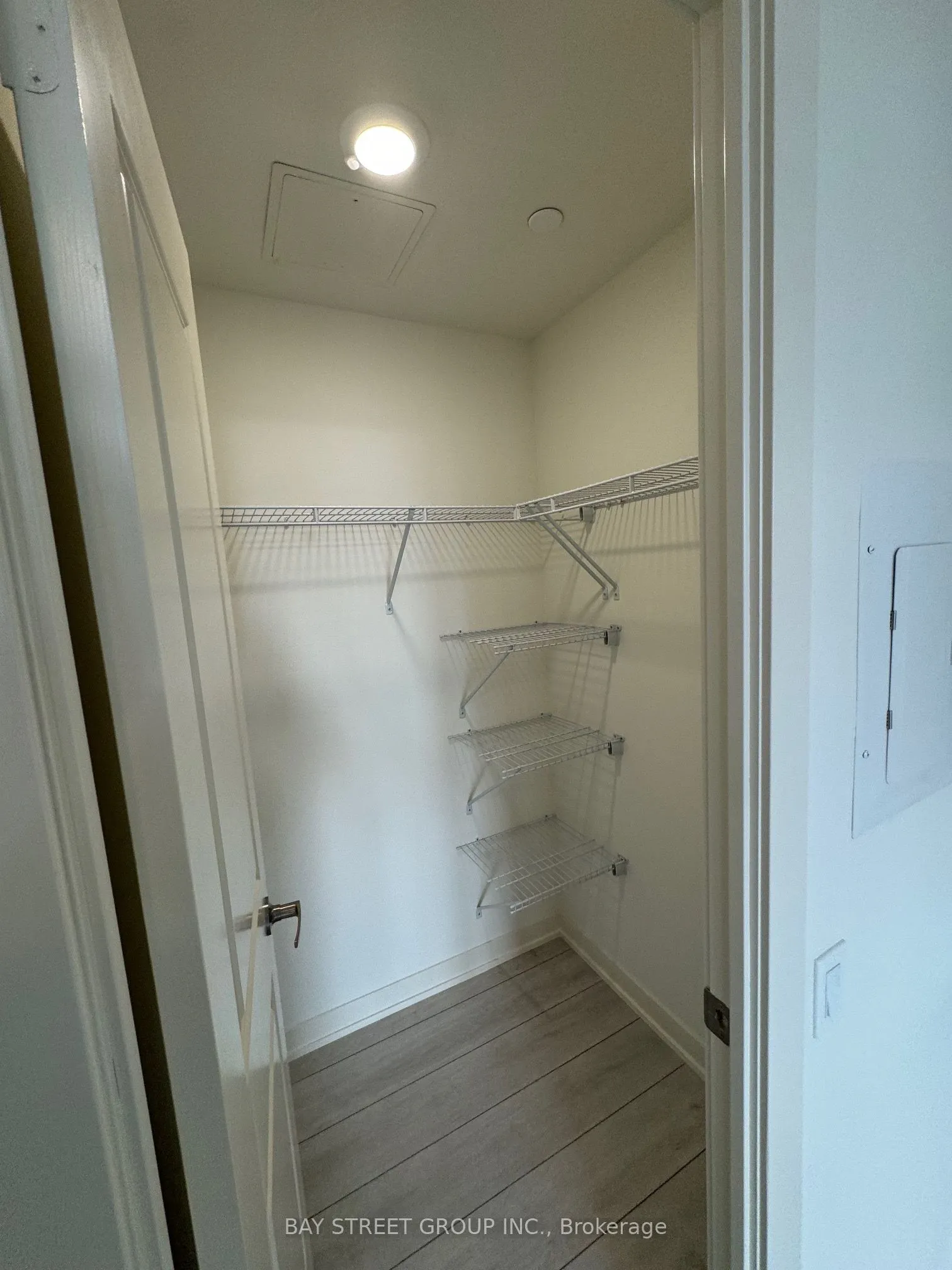 4955 Yonge Street #1006