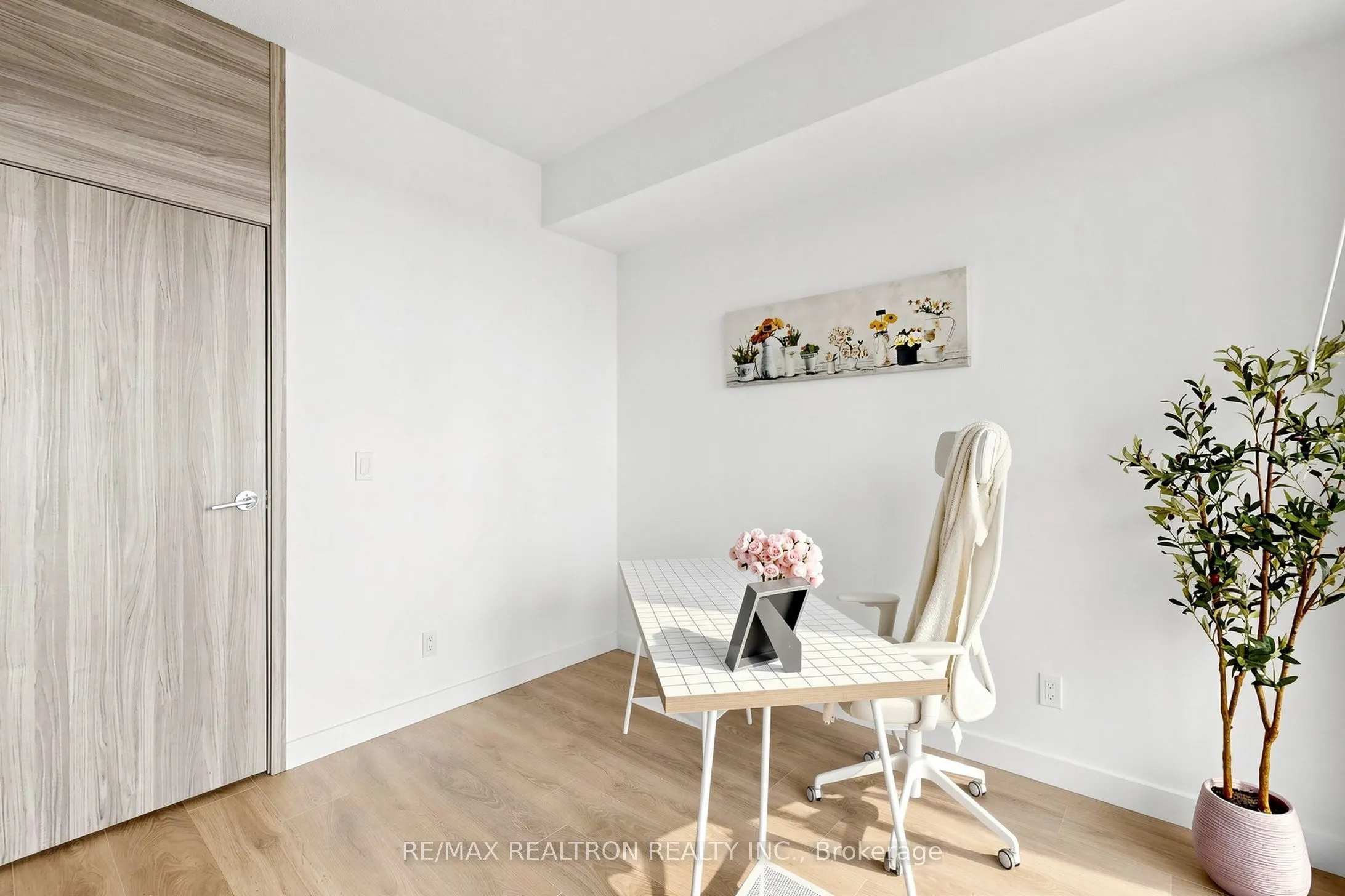 68 Esther Shiner Boulevard #1102