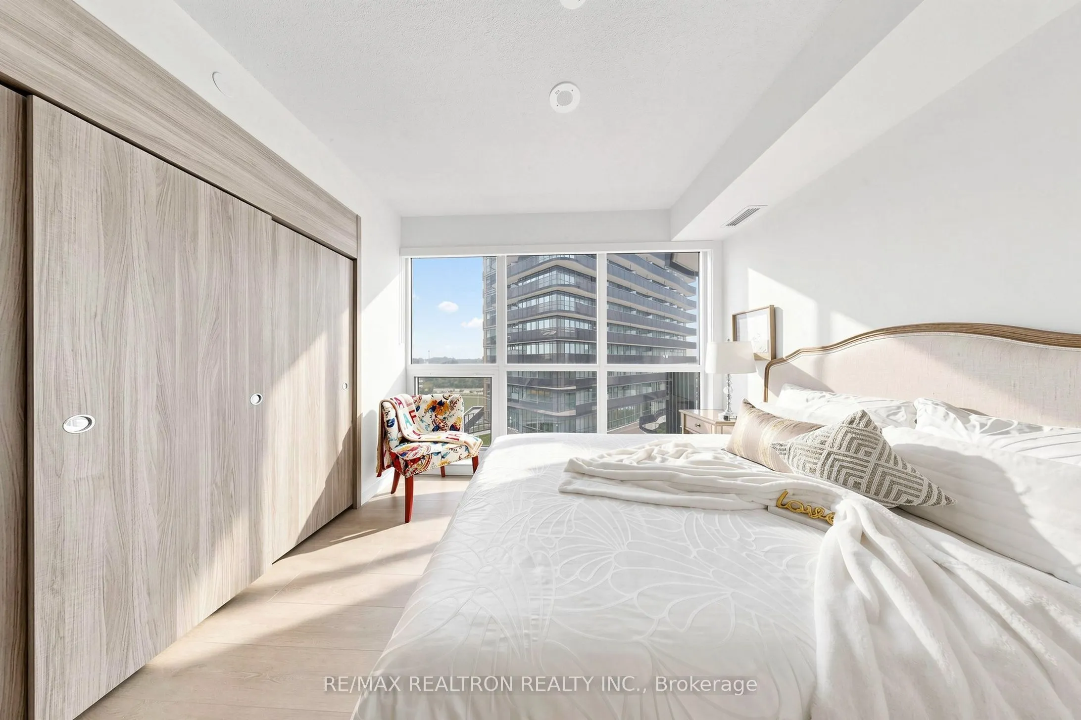 68 Esther Shiner Boulevard #1102