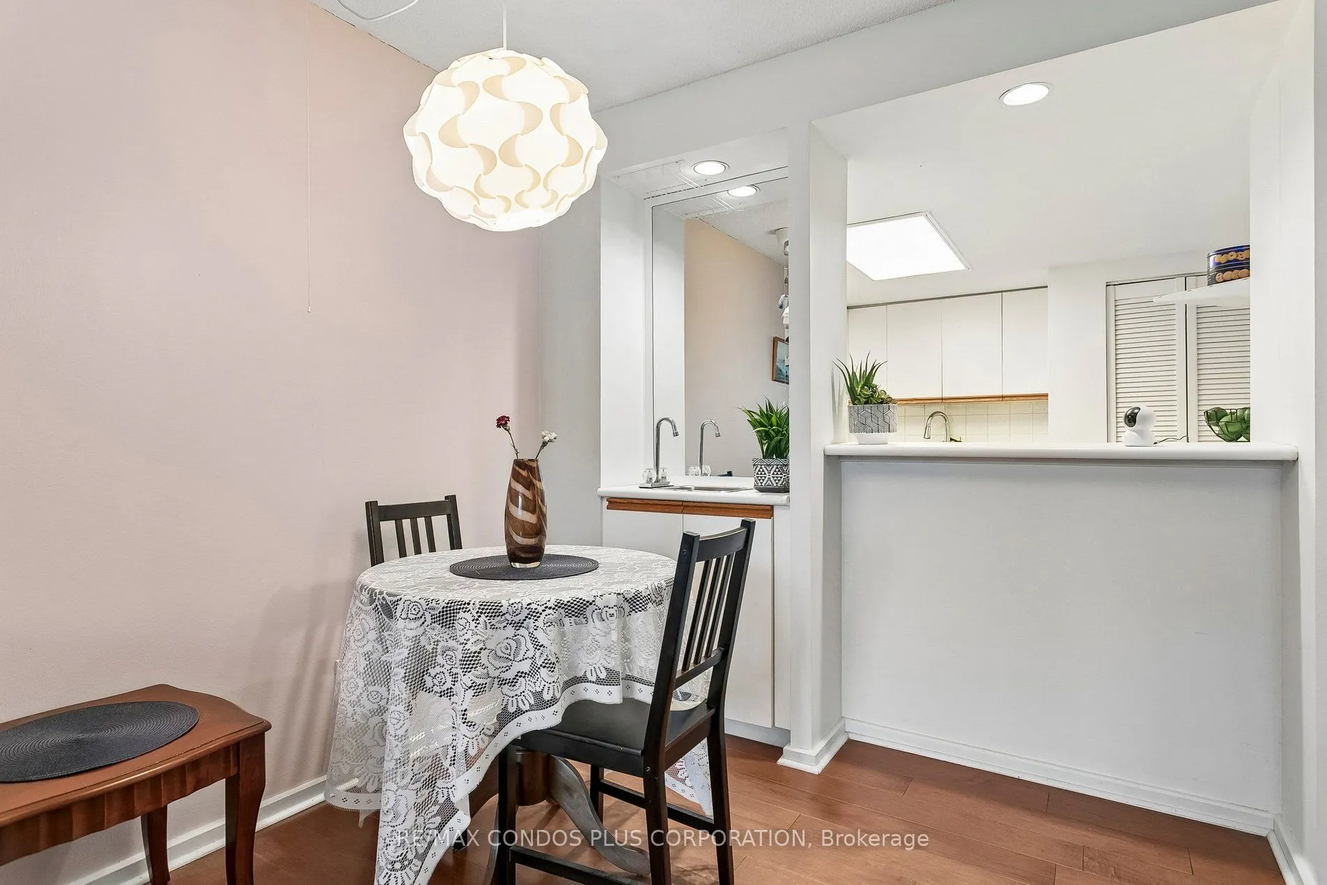 15 Maitland Place #204