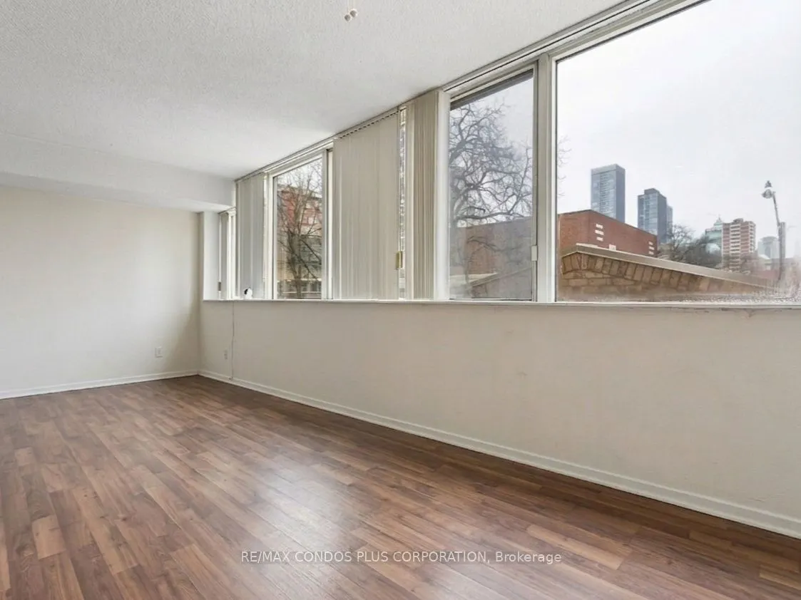 15 Maitland Place #204