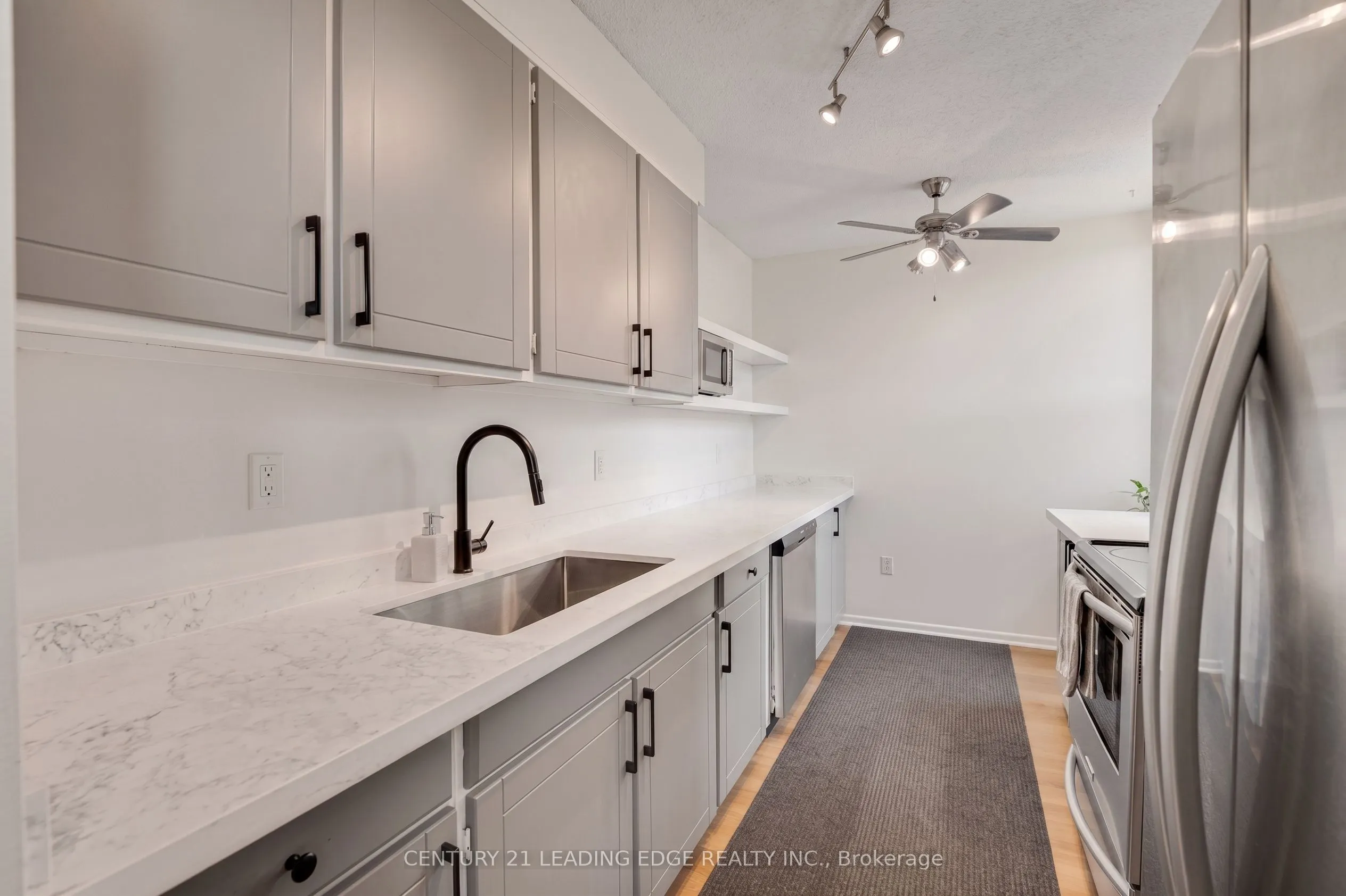 5 Old Sheppard Avenue #508