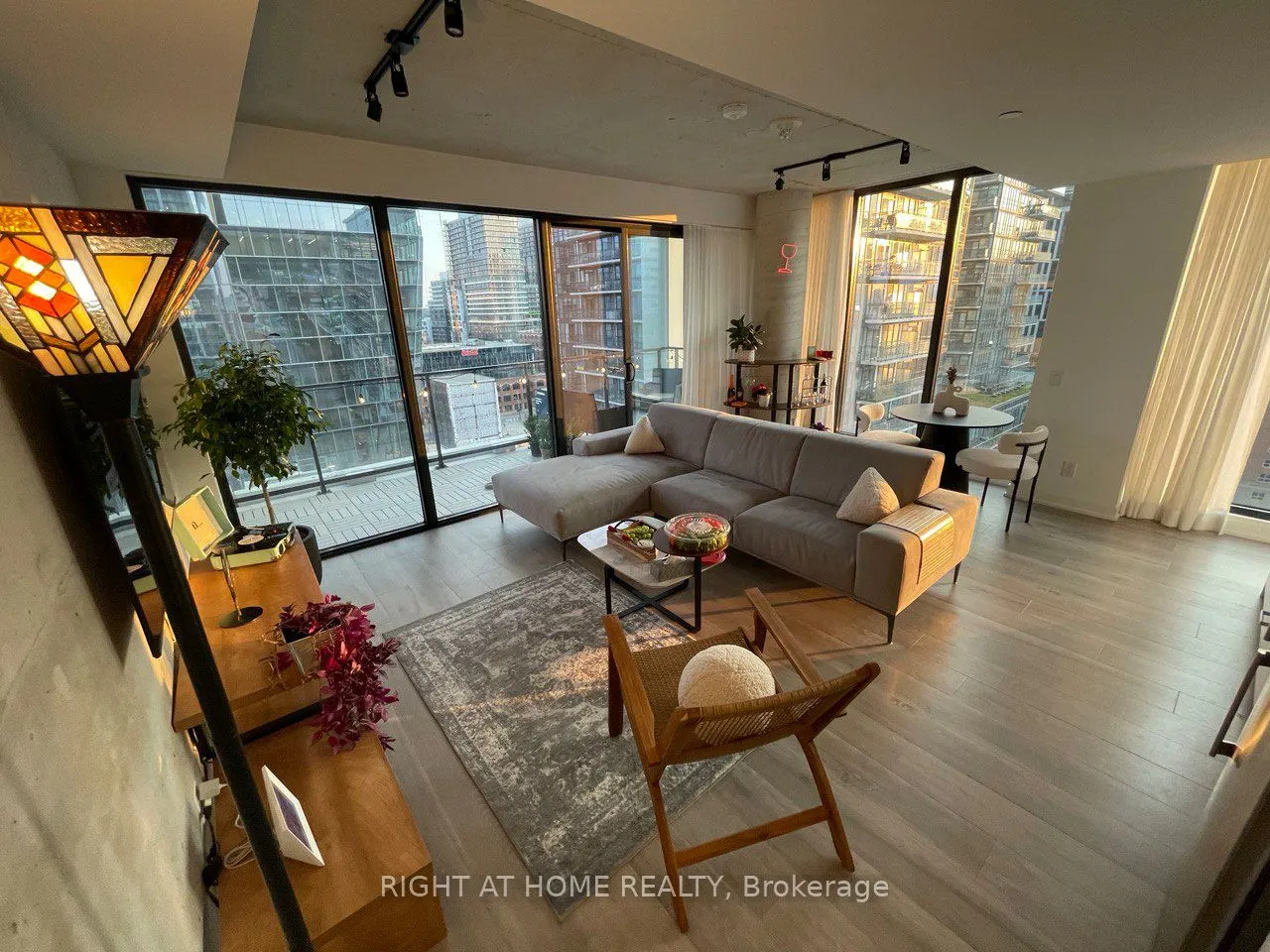 55 Ontario Street #1308