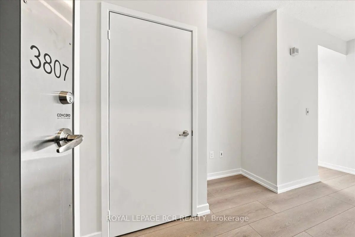 25 Capreol Court #3807