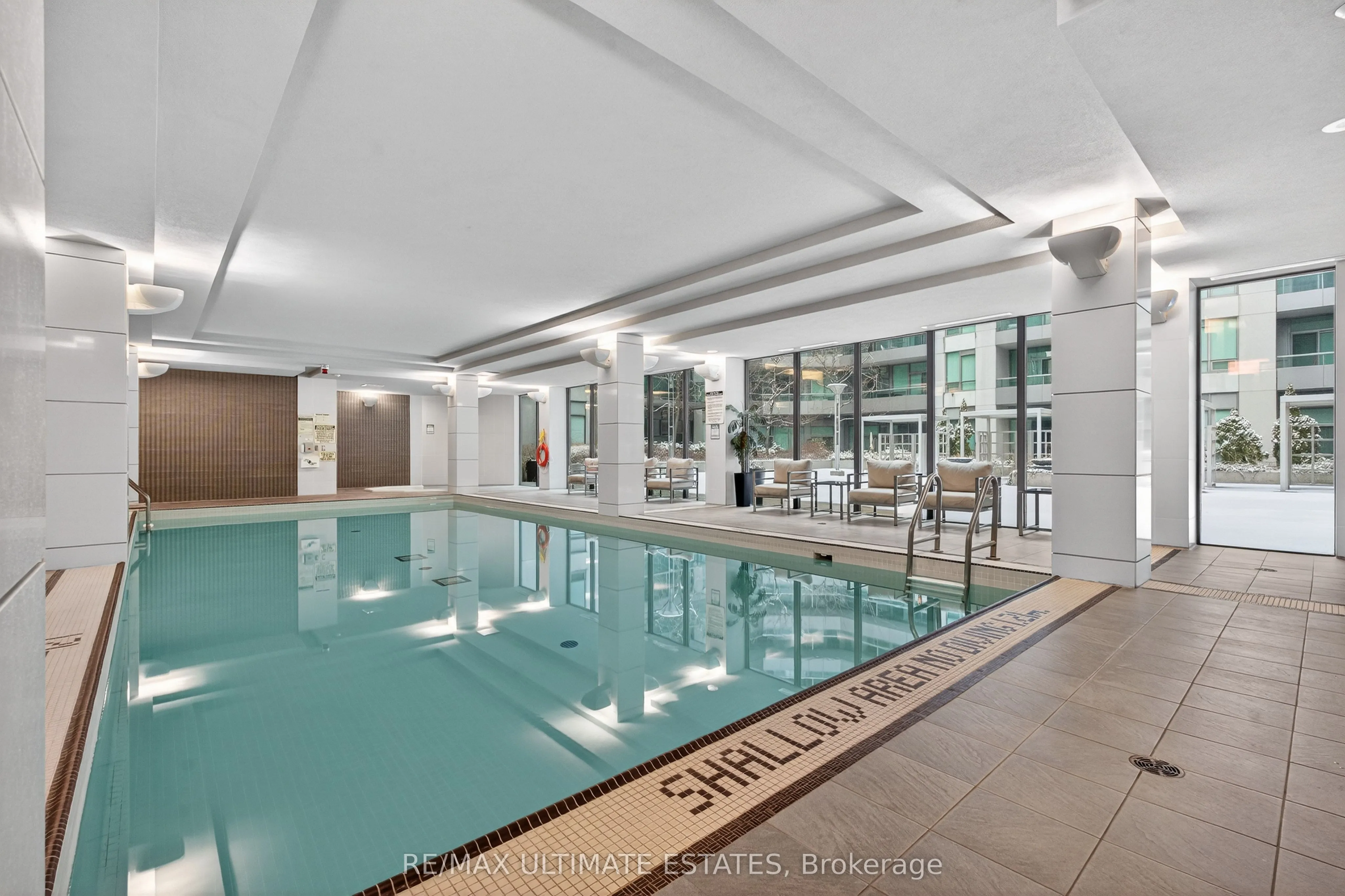 19 Grand Trunk Crescent #2205